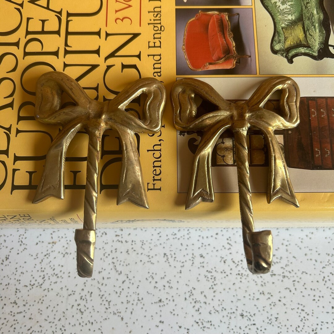 Vintage Brass Bow Hook Pair Bow Wall Hook Gold Bow Hook VTG - Etsy | Etsy (US)