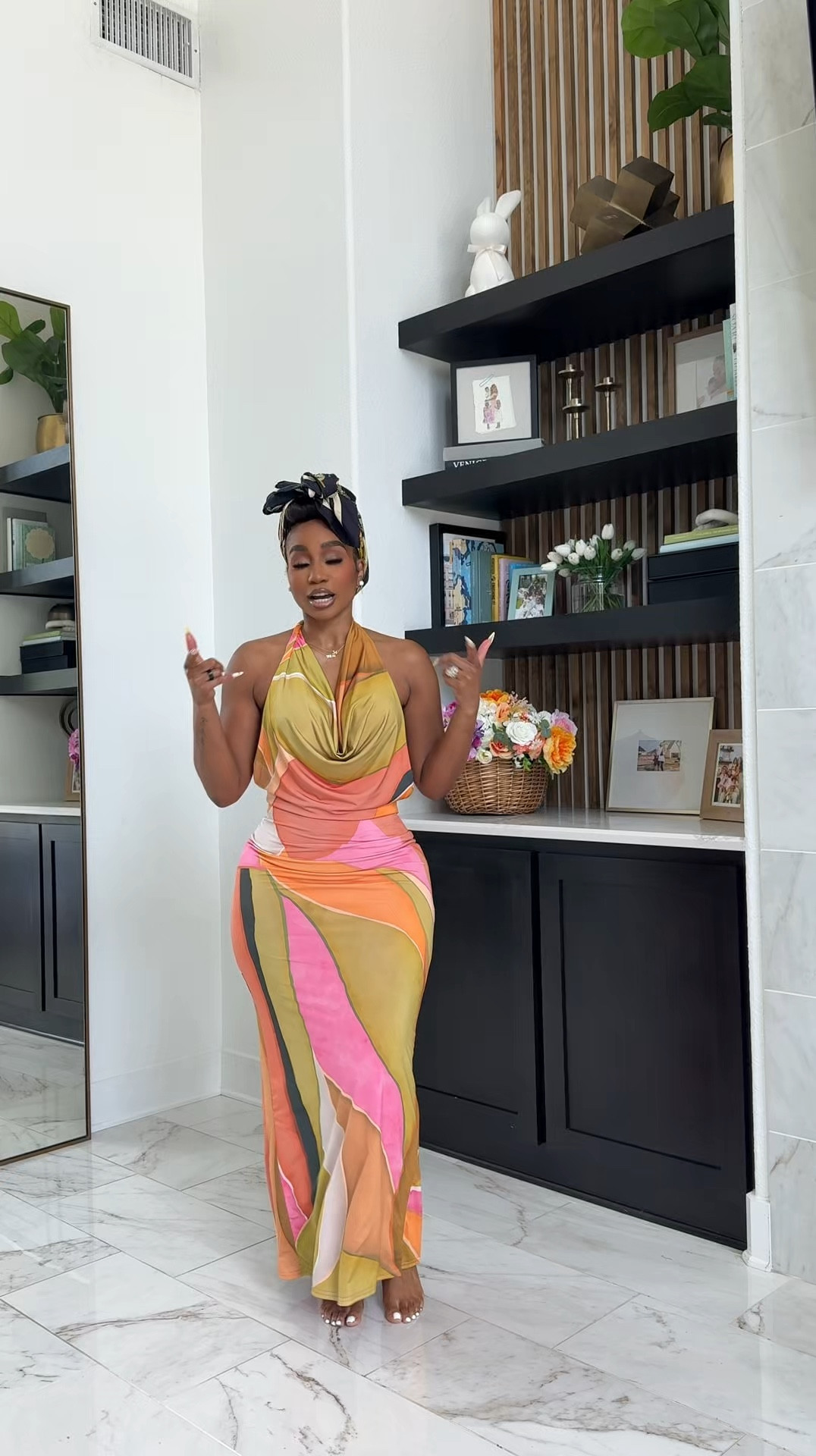 #VSPartner @victoriassecret
Summer looks can get tricky when trying to figure out a discreet bra that still lifts you up but I literally wear this uplift with any outfit!