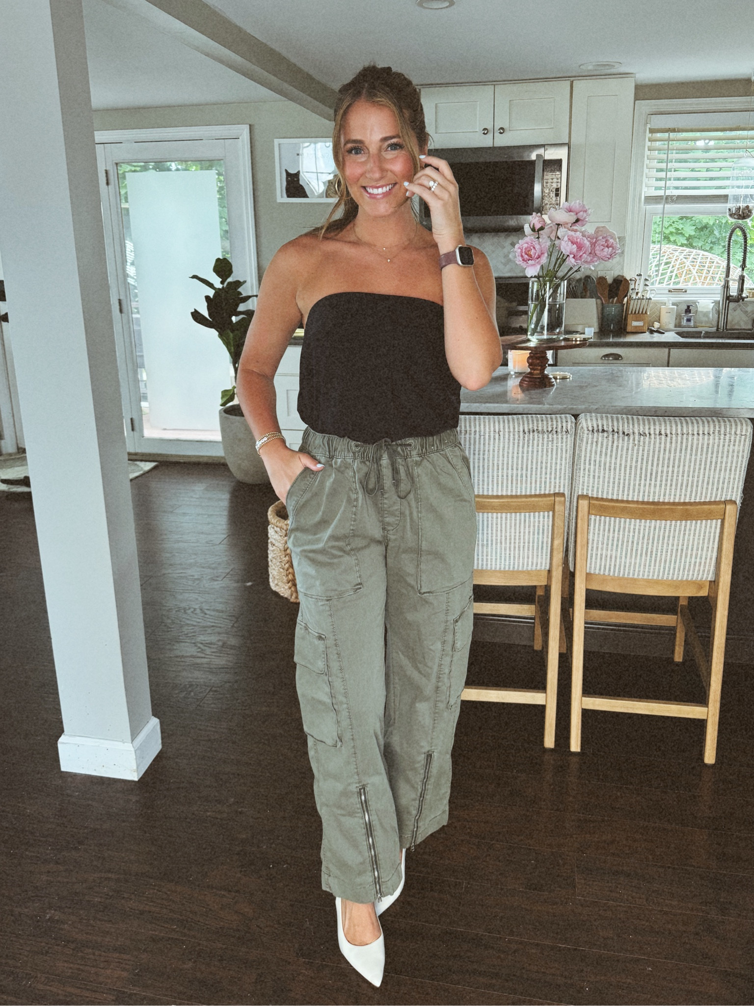 Abercrombie outfit I love!!! These pants are so cuuuute 🤩

Size small in both 
Shoes are tts 

#LTKSaleAlert #LTKFindsUnder100 #LTKFindsUnder50