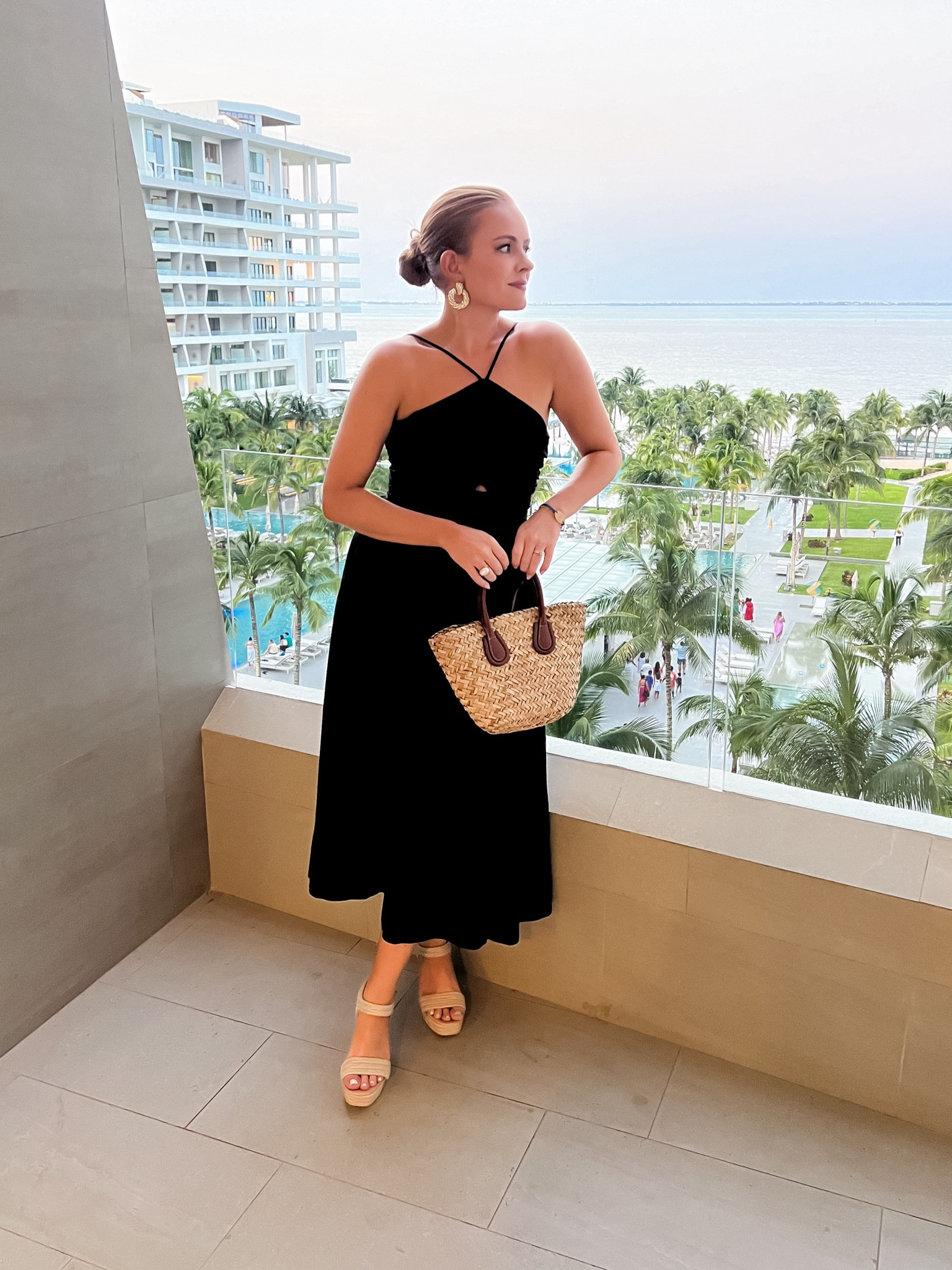 Outfit recap from Mexico! I love this Walmart dress! The neckline on the dress is so different and it has a really pretty fit and flare!

#LTKFindsUnder50 #LTKSeasonal #LTKTravel