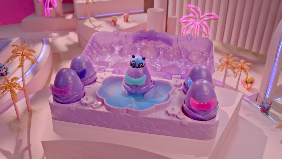 Hatchimals Alive, Neon Rainbow Egg Carton with 5 Color Reveal Eggs, 11 Accessories | Walmart (US)