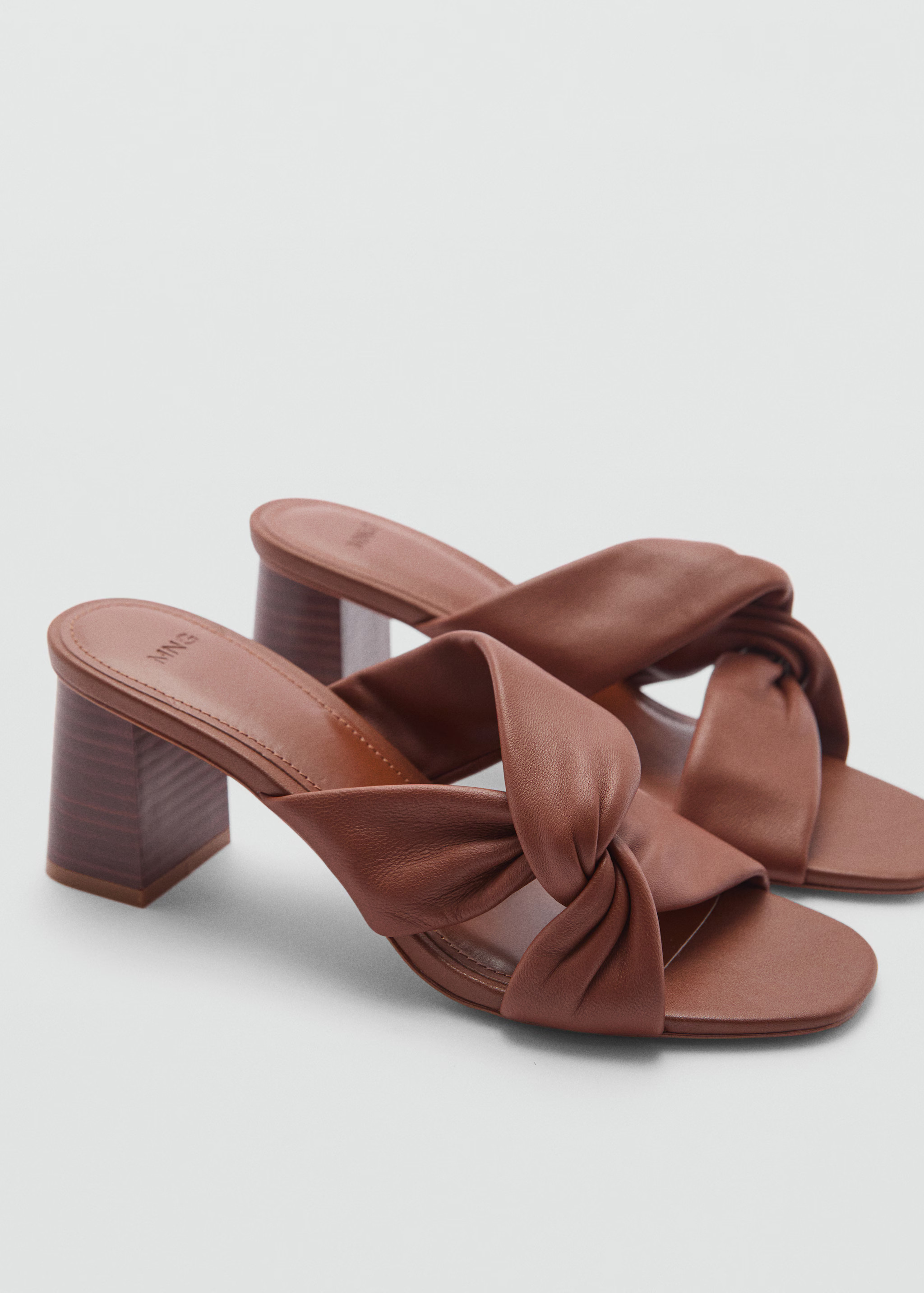 Sandales cuir nœud | MANGO (FR)