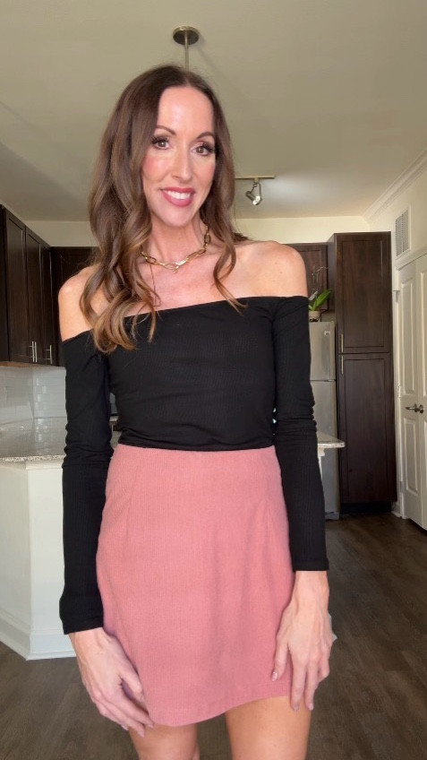 The perfect outfit for Valentine’s Day! 💖🖤 These skirts are my absolute favorite with the built-in shorts!! Everything Halara is so cute and so comfortable!! 

#LTKValentine #LTKootd