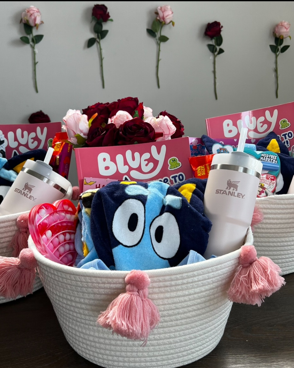 Valentine’s Day gift basket 🌹

#LTKSeasonal #LTKfindsunder50