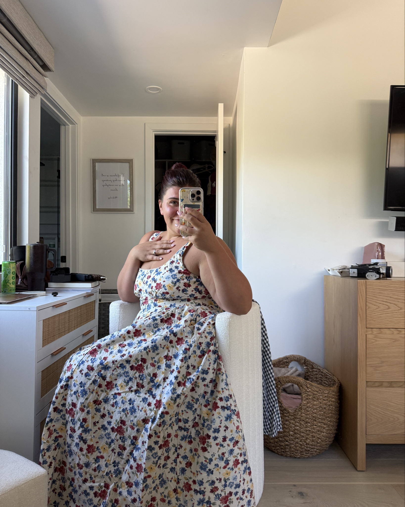 new bra-free dress from @abercrombie in the gorgeous floral print!🌹🌸🌷🌻
wearing size: L for reference

#LTKootd #LTKMidsize #LTKSpringSale