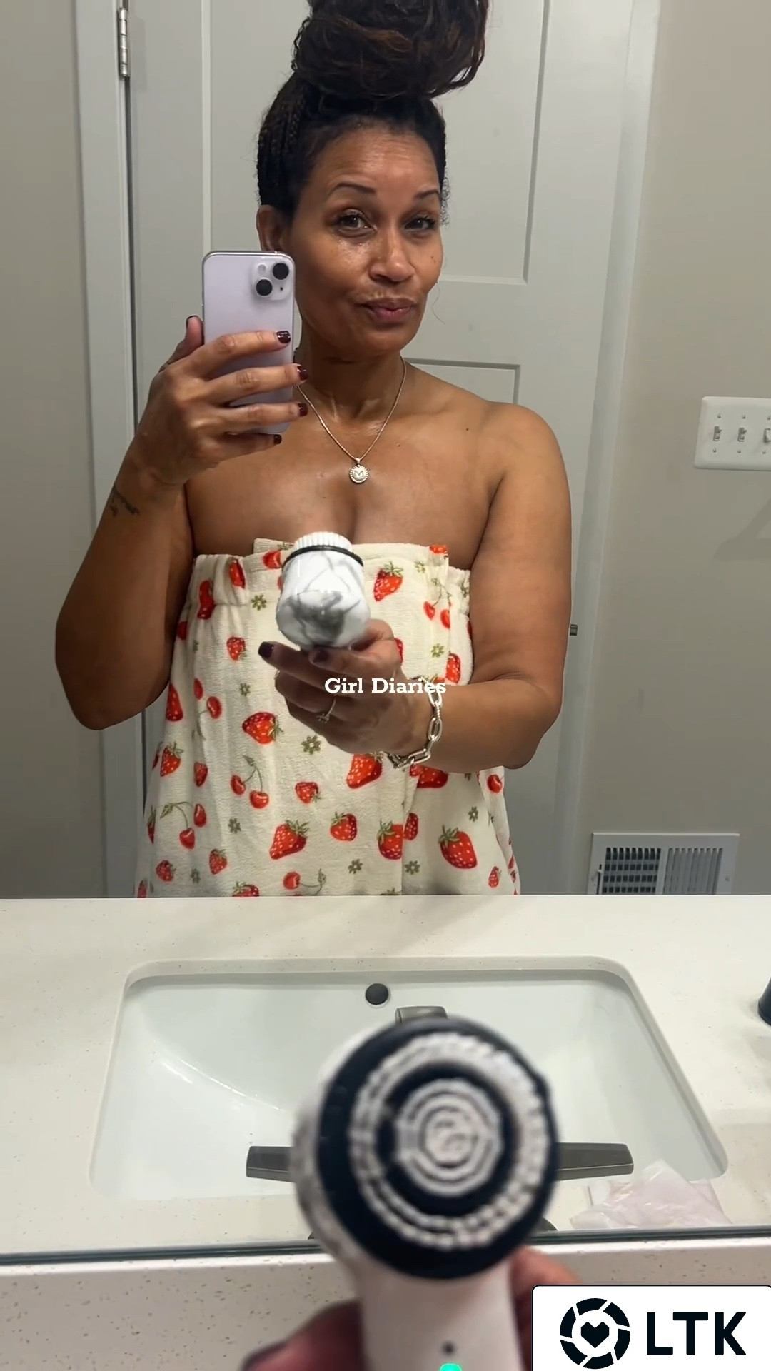 Where’s my spa girlies? What’s your nightly skin routine? Well this amazing exfoliating beauty product from @michaeltoddbeauty gonna get this winter skin right! If you’re looking for luxury products under $100 then #michaeltoddbeauty is where you need to go! #winterskincare #glowingskin #beautyessentials #ad

#LTKBeauty #LTKFindsUnder100 #LTKOver40