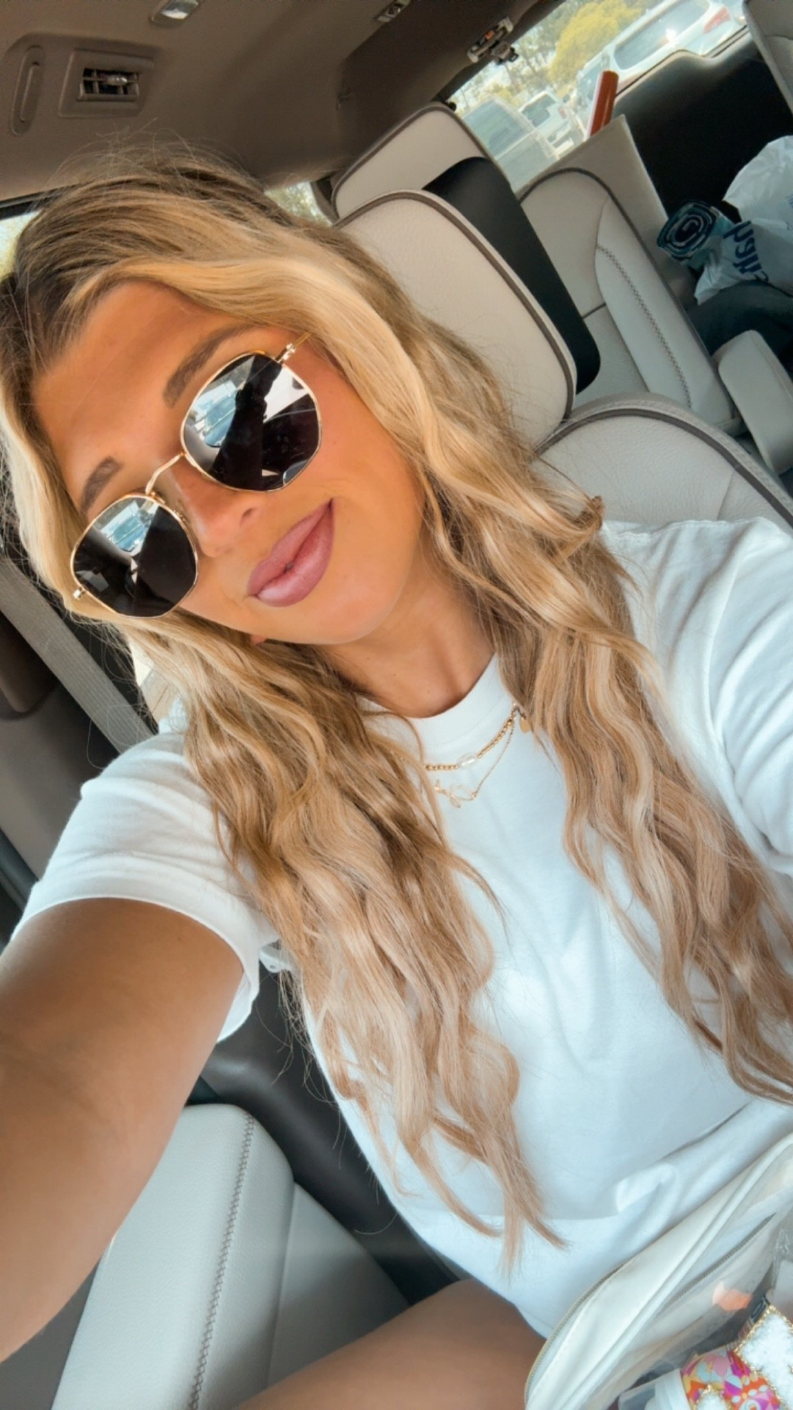 Sunnies☀️

#LTKdayinmylife #LTKgrwm #LTKootd