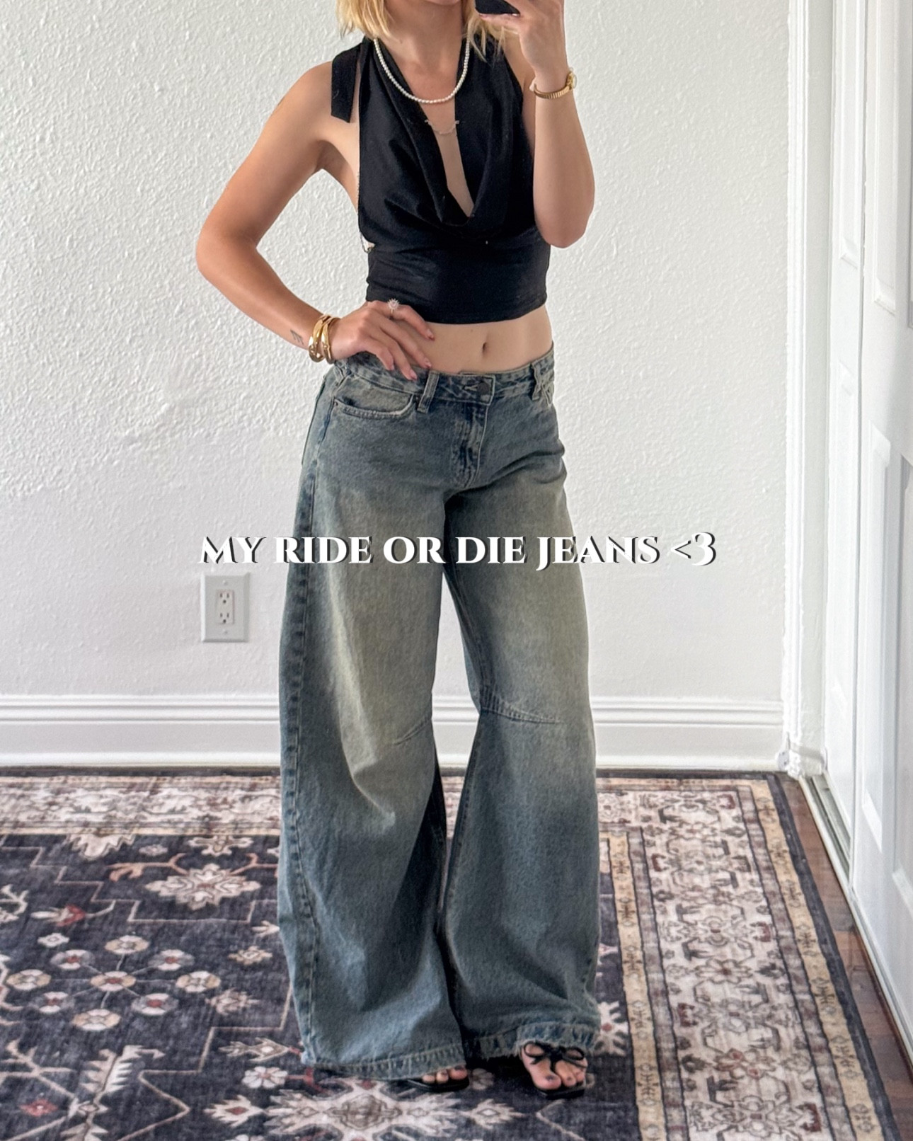 my favorite style of jeans everrrr 🖤🖤🖤 

pacsun remi baggy barrel jeans! <3 

linking them here for you guys :)

#jeans #favoritejeans #baggyjeans #pacsun