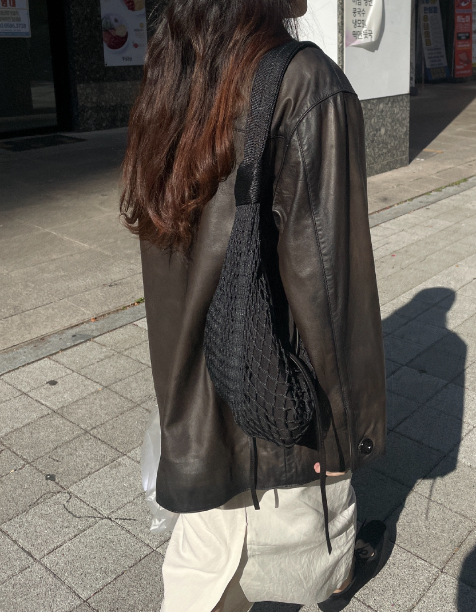 가을은 레더자켓의 계절 🍂
참고로 르메르 필트백은 여름 오ㅅ보다 가을 옷에 더 잘 어울림

#LTKkorea #LTKbag #LTKasia