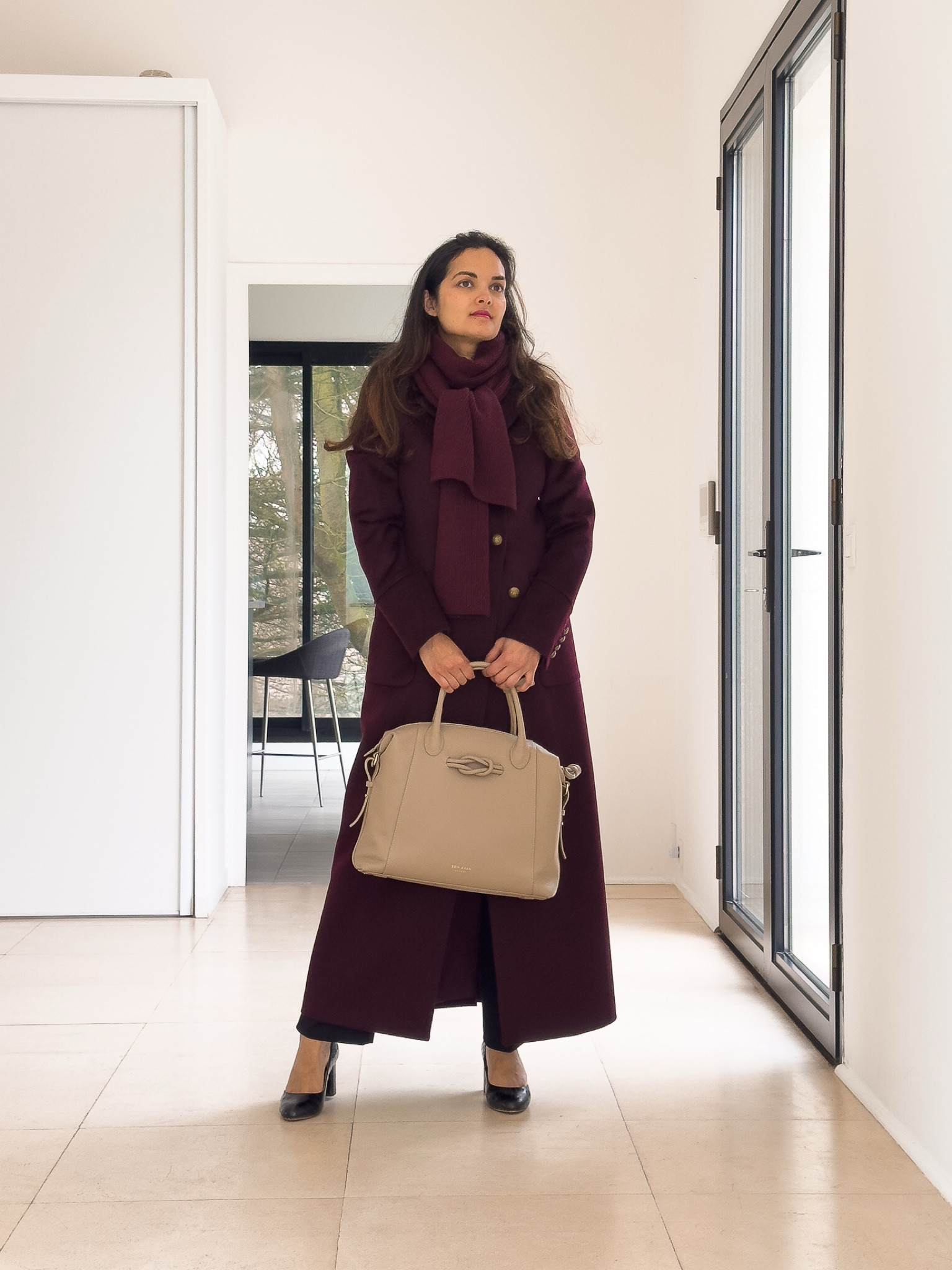 Manteau en laine Hobbs London (old) /
Pull col roulé en cachemire Hobbs  London /
Pantalon Uniqlo /
Escarpins Boden Clothing (old) /
Sac Wimbledon Esin Akan /
Écharpe en laine Ralph Lauren 


#LTKfrance #LTKwinter