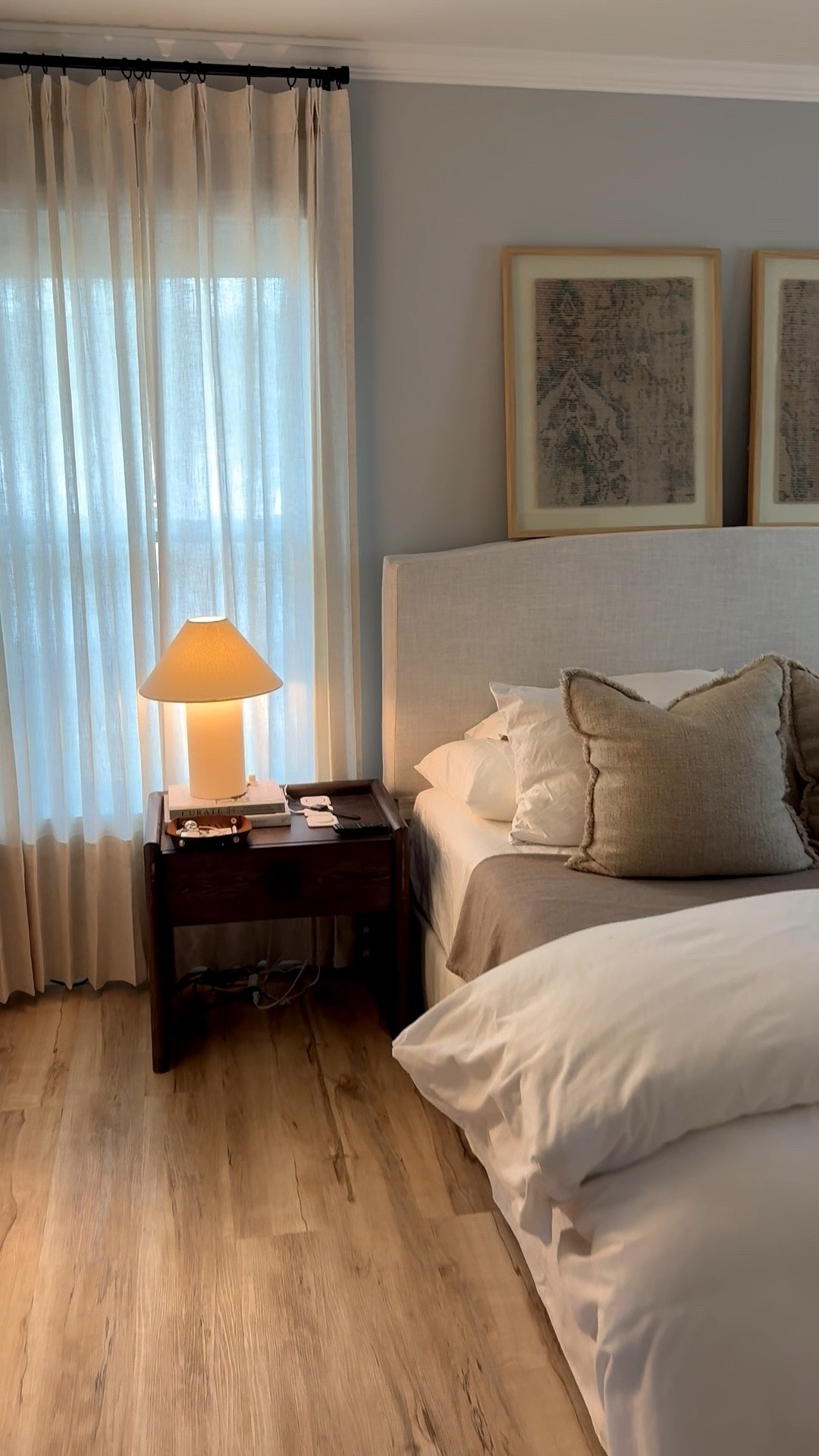 Wayfair sale!!!! Most affordable slipcovered platform bed around! I loved it so much I bought it for my guest room too ❣️

#LTKHome #LTKSaleAlert