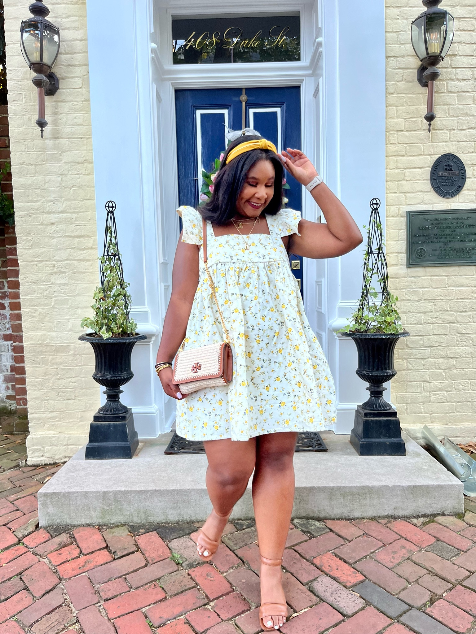 Summer in the city outfit. Babydoll dress #midsizefashion #babydolldress #summerdress #midsize 

#LTKcurves