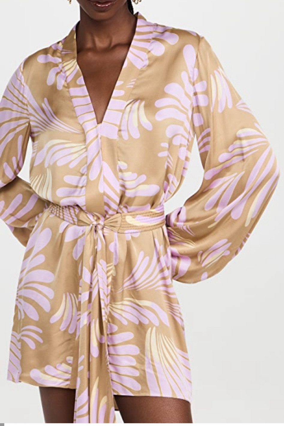 How beautiful is this alexis dress! This is great for transitioning into the colder months! 

#LTKwedding #LTKstyletip #LTKSeasonal