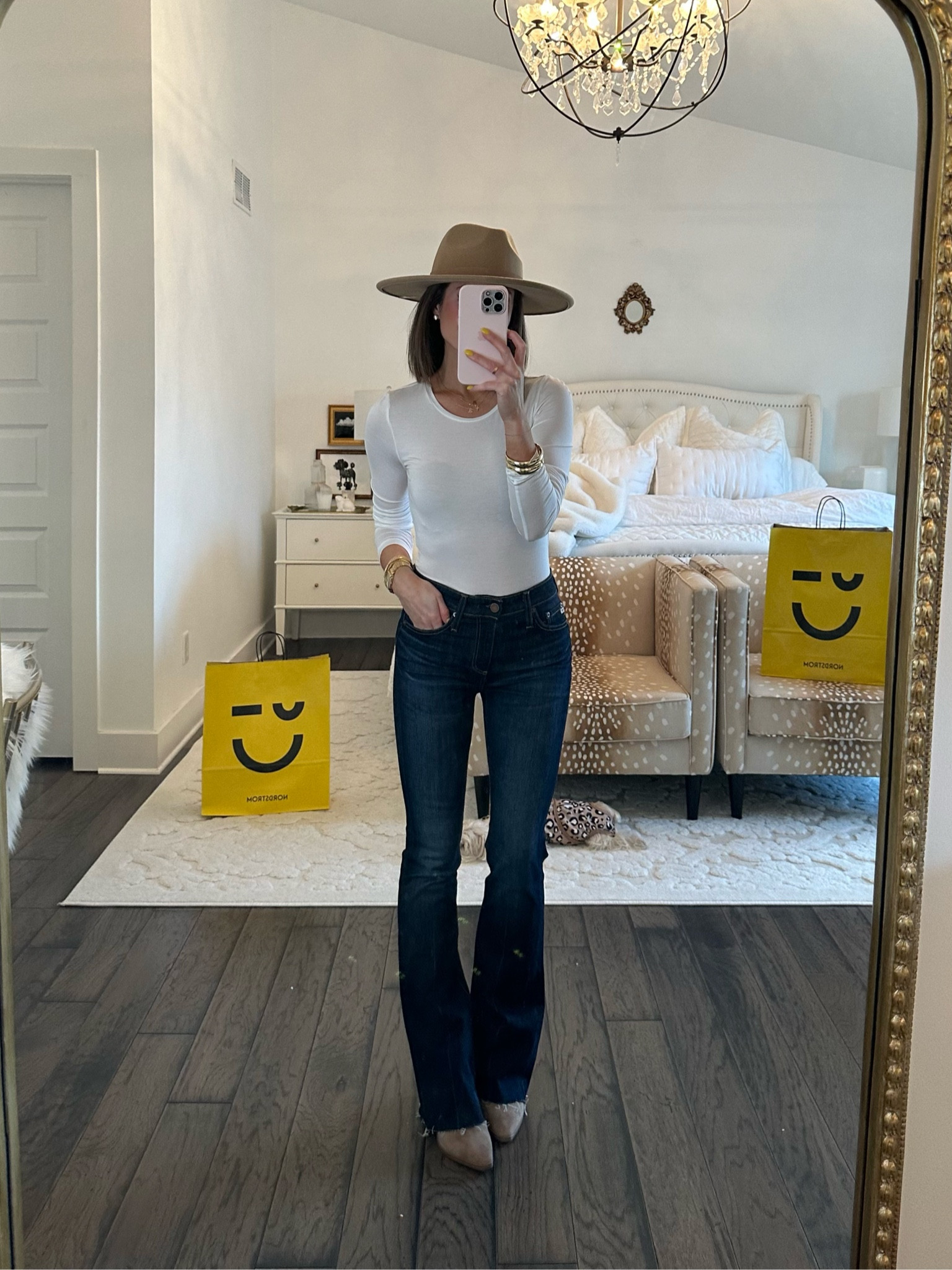 treasure & bond felt hat
halogen long sleeve top (tts, xs)
ag bootcut jeans (sized up one to 25)
steve madden notch booties (tts!

#LTKxNSale #LTKstyletip