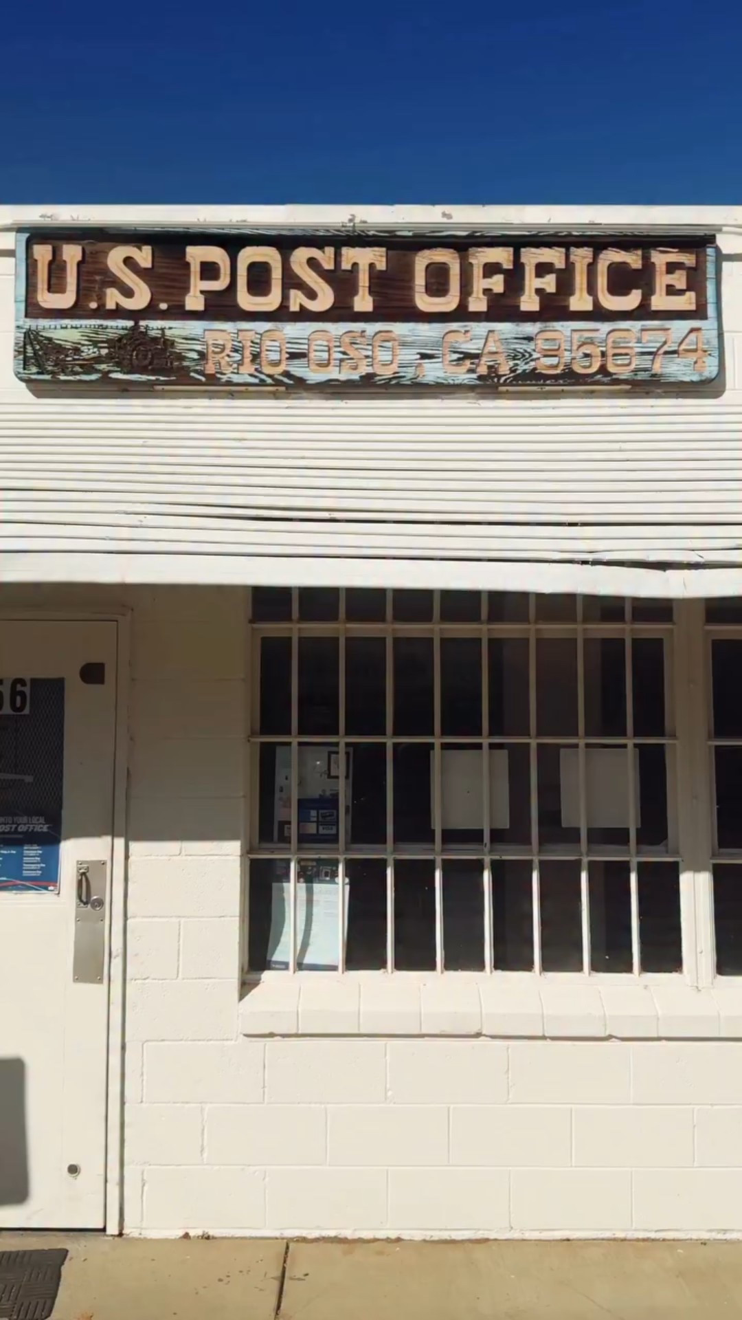 What I Wore To The Pumpkin Patch ✨⛽️

One thing about me, I'm always going to overdress for the pumpkin patch. Why? It THE perfect opportunity for family and Fall pictures. Style tip: If you are visiting the pumpkin patch or a Christmas tree farm dress your family in coordinating outfits. You can pick a nice fall or holiday color way and remember you don't need to match, choose a print for a top or dress and coordinate with colors found in the print. Not only will you make the memory of the patch but you can get nice FREE pictures without a bunch of hassle.

*Happy 1st of November. If you want links to anything I'm wearing COMMENT and I'll send them!

Tube top: @amazon 
Belt: @amazon 
Skirt: @target 
Boots:  @rossdressforless 
.
.
.
.
#momswithstyle #californiamom #momlifeunfiltered #stylereels #stylereel #ltkfashion #ltkstyle #grwmreel #fallstyles #styletip #styletipsforwomen #momootd #bayareablogger #bayareacreator #millennialmom #millennialwomen #millennialblogger #denimdenimdenim #everydaylook #target #rossdressforless #amazonfashionfinds