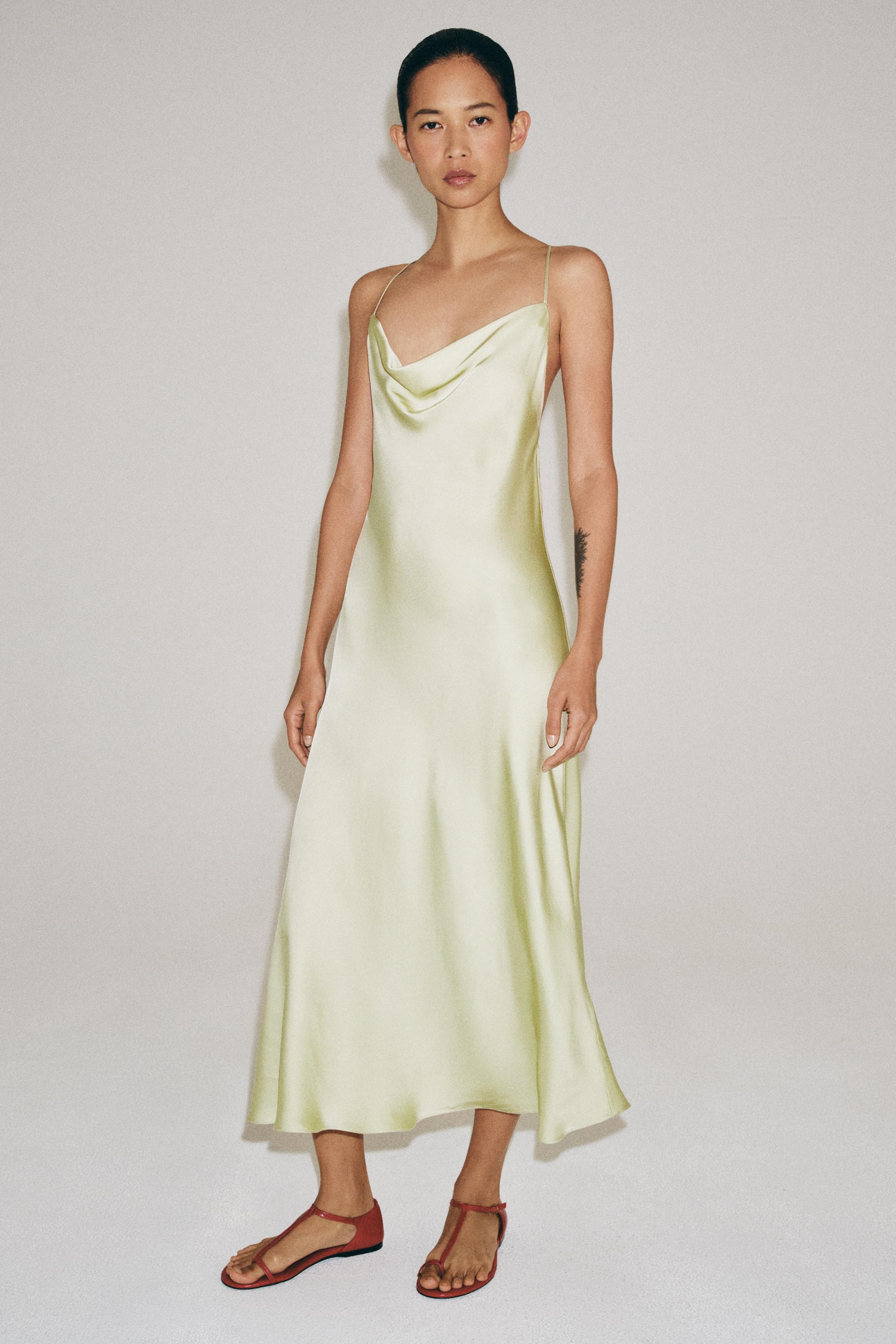 Seegr\u00fcn2075/100/982 | Zara DE