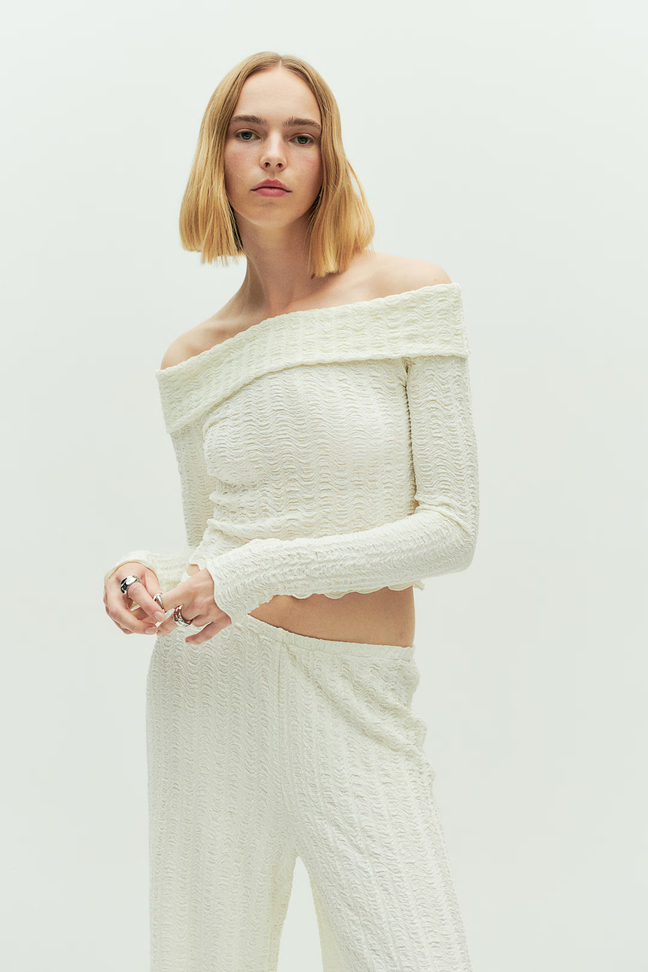 Textured Off-the-Shoulder Top - Cream - Ladies | H&M US | H&M (US + CA)