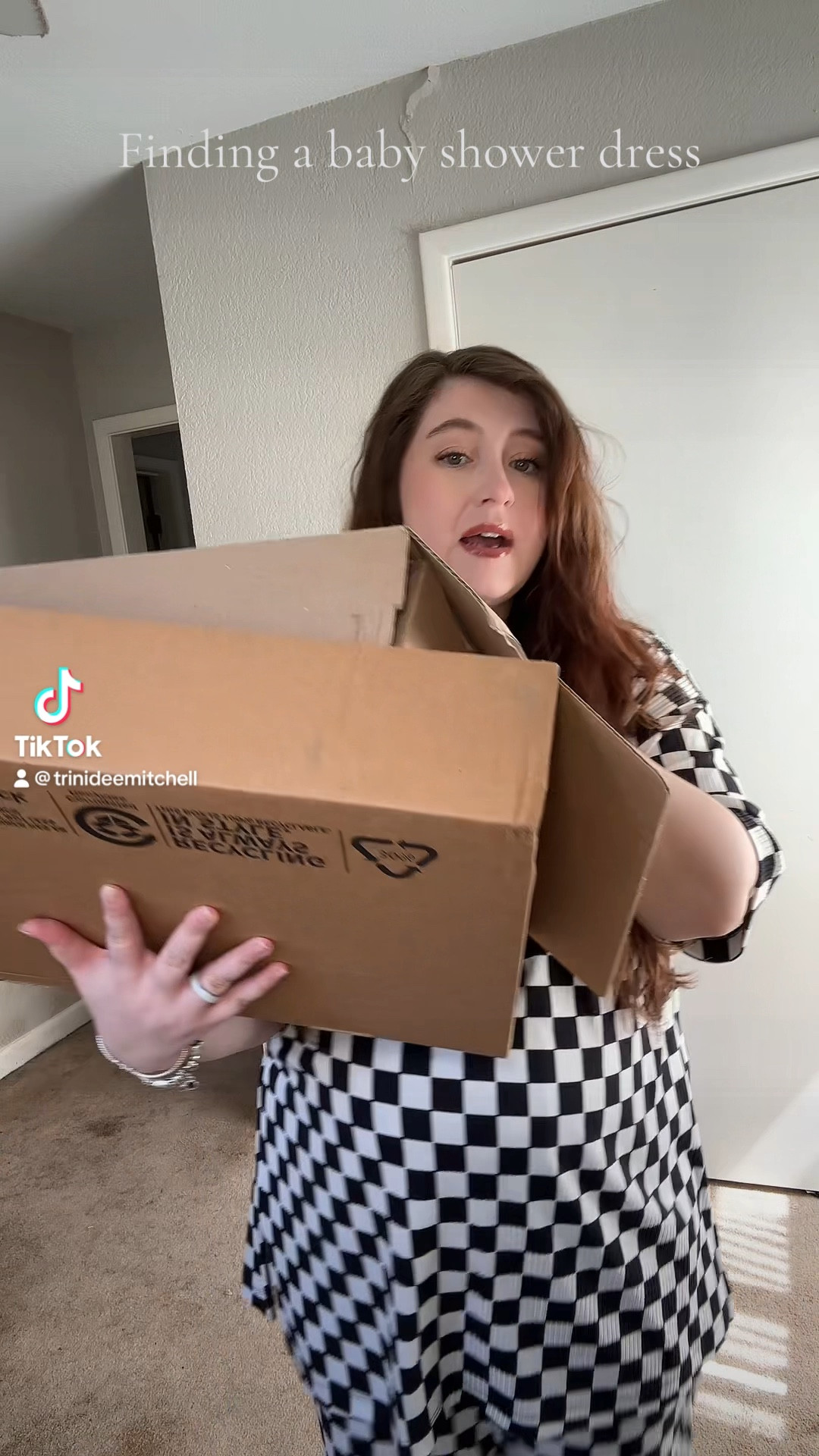 Trying to find my baby shower/maternity photo dress
Size extra largee

#LTKstyletip #LTKbump #LTKmidsize