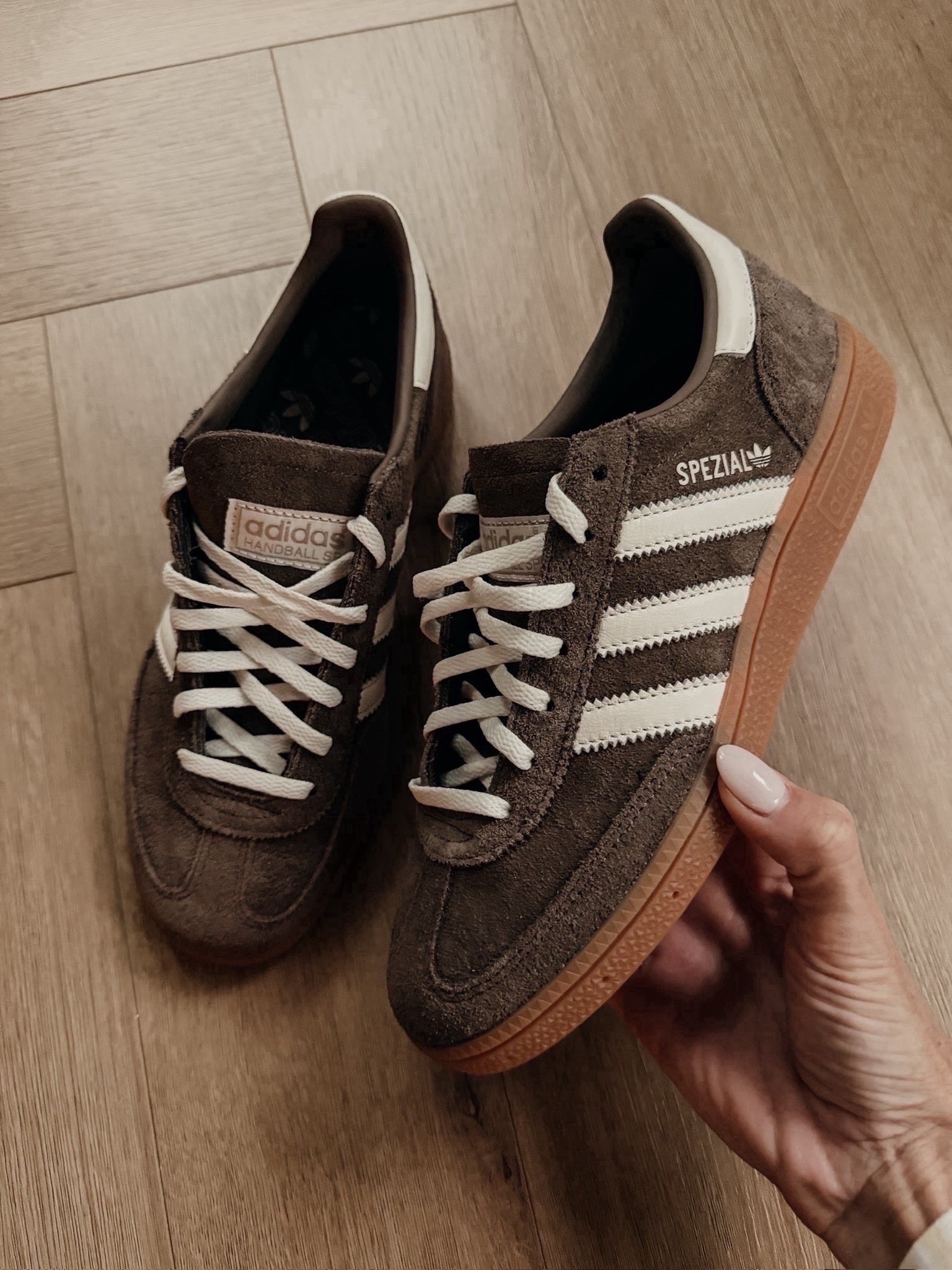 My go to sneaker this season! Easily dress up or down. I love these pairs with a chic trouser pant from Varley and my go to Gap wrap coat! These would be an incredible gift, and they just restocked!! 

#LTKGiftGuide