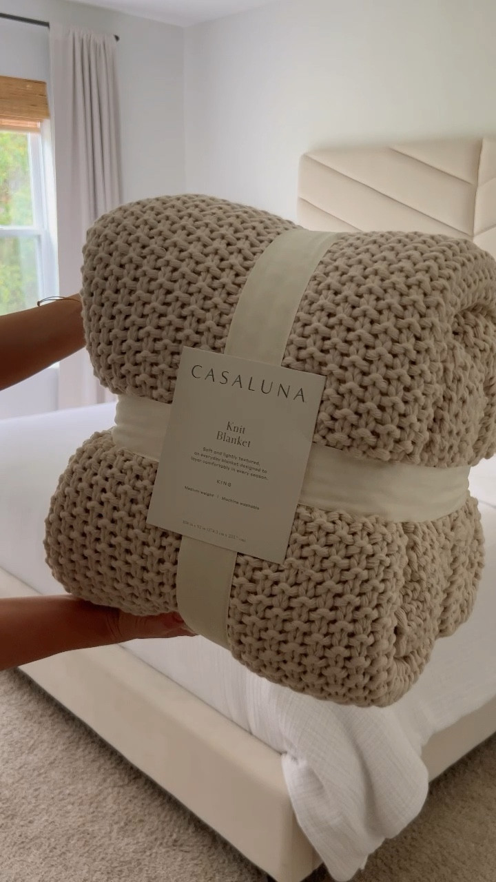 my favorite bedding from Casaluna is on sale for 20% off! 👏🏼

#bedroom
#primarybedroom
#velvetbed #throw
#quilt #throwpillows #
pillows #sheets
#linenbedding #target
#targethome
#targetbedding
#casaluna #lightfixture
#chandelier #olivetree
#homedecor #amazon
#amazonhome
#amazonfinds
#neutraldecor
#modernorganic
#neutralbedroom
#trendy
#coastalmodern #cozy
#primarybedroom

#LTKfindsunder100 #LTKSeasonal #LTKhome