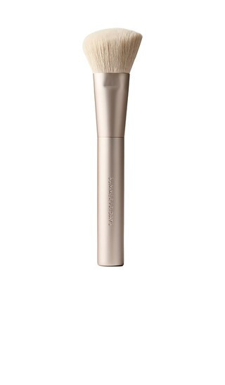 Summer Fridays The Bronzer Brush in Beauty: NA. | Revolve Clothing (Global)