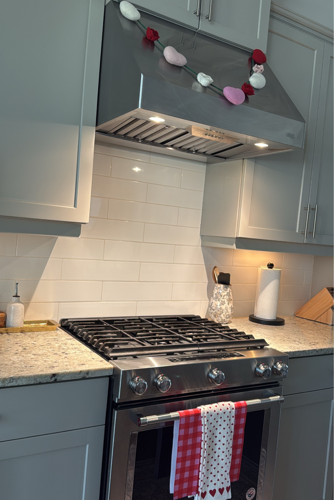 Valentines Day felt garland