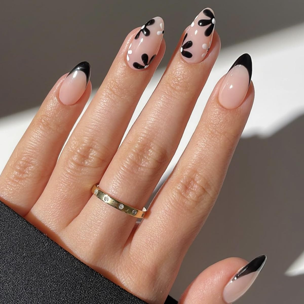 24 Pcs Spring Press on Nails Short Almond - YEFIUO Acrylic Fake Nails Press ons Black French Nail... | Amazon (US)