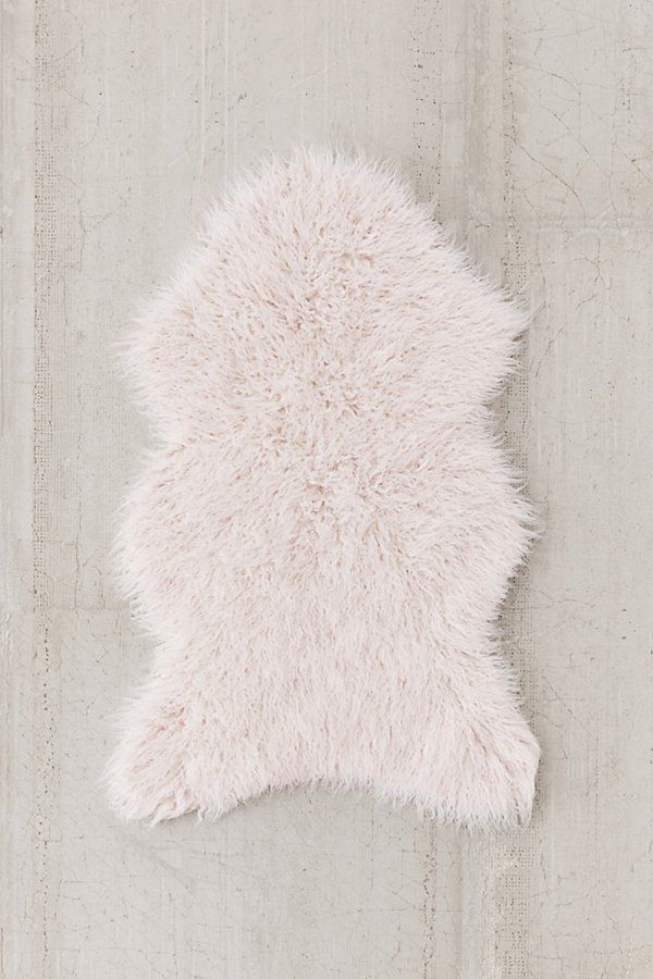 Mazzy Faux Fur Shaped Rug - Beige 3X5 at Urban Outfitters | Urban Outfitters (US and RoW)