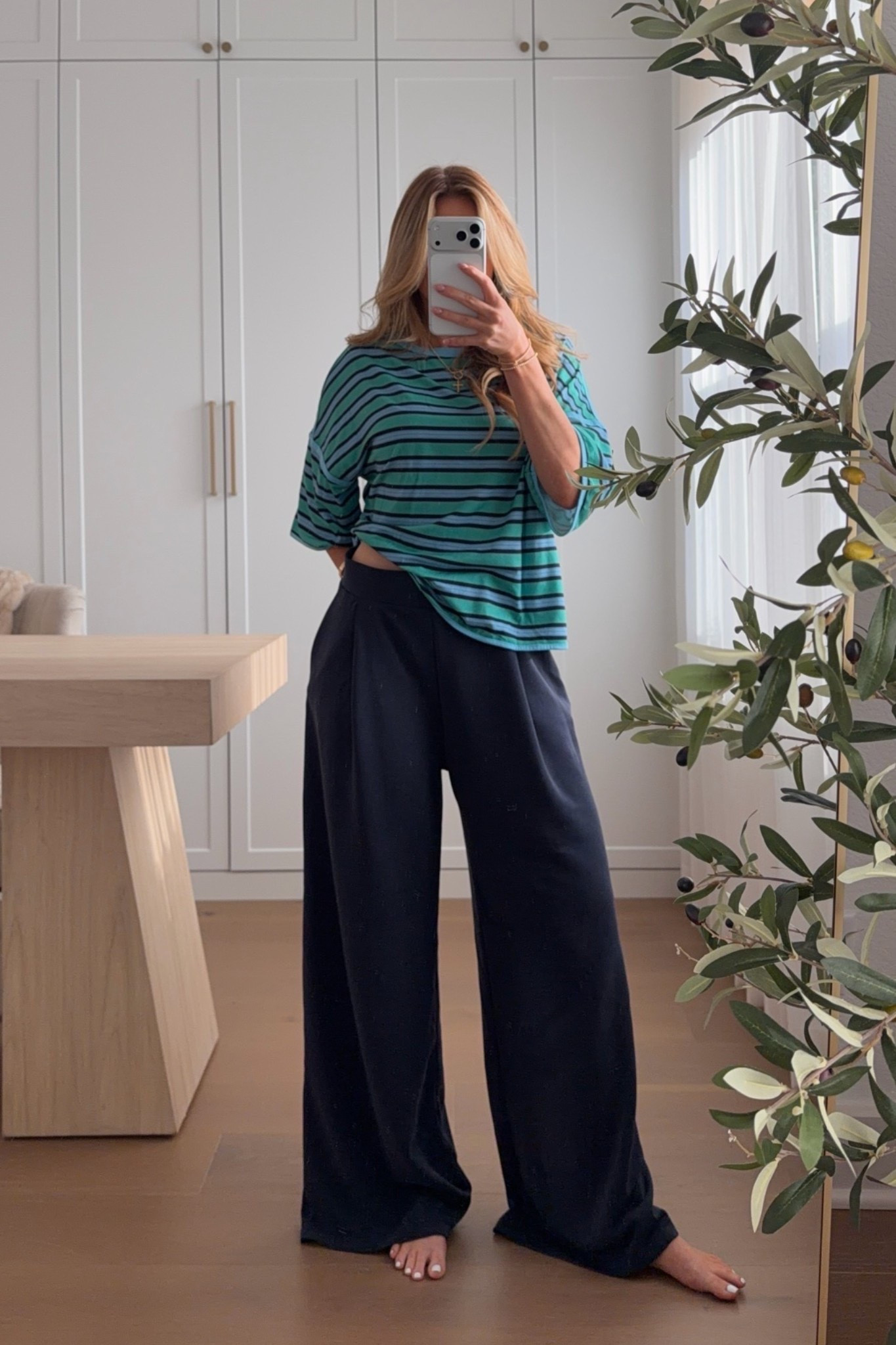 sized up to medium in both! 29” (5’3) didn’t need to size up in the pants, i just like them super loose bc they’re my favorite to wear after fake tanning.

casual outfits, lounge wear, amazon fashion, amazon finds, michele jaliene

#LTKootd #LTKdayinmylife