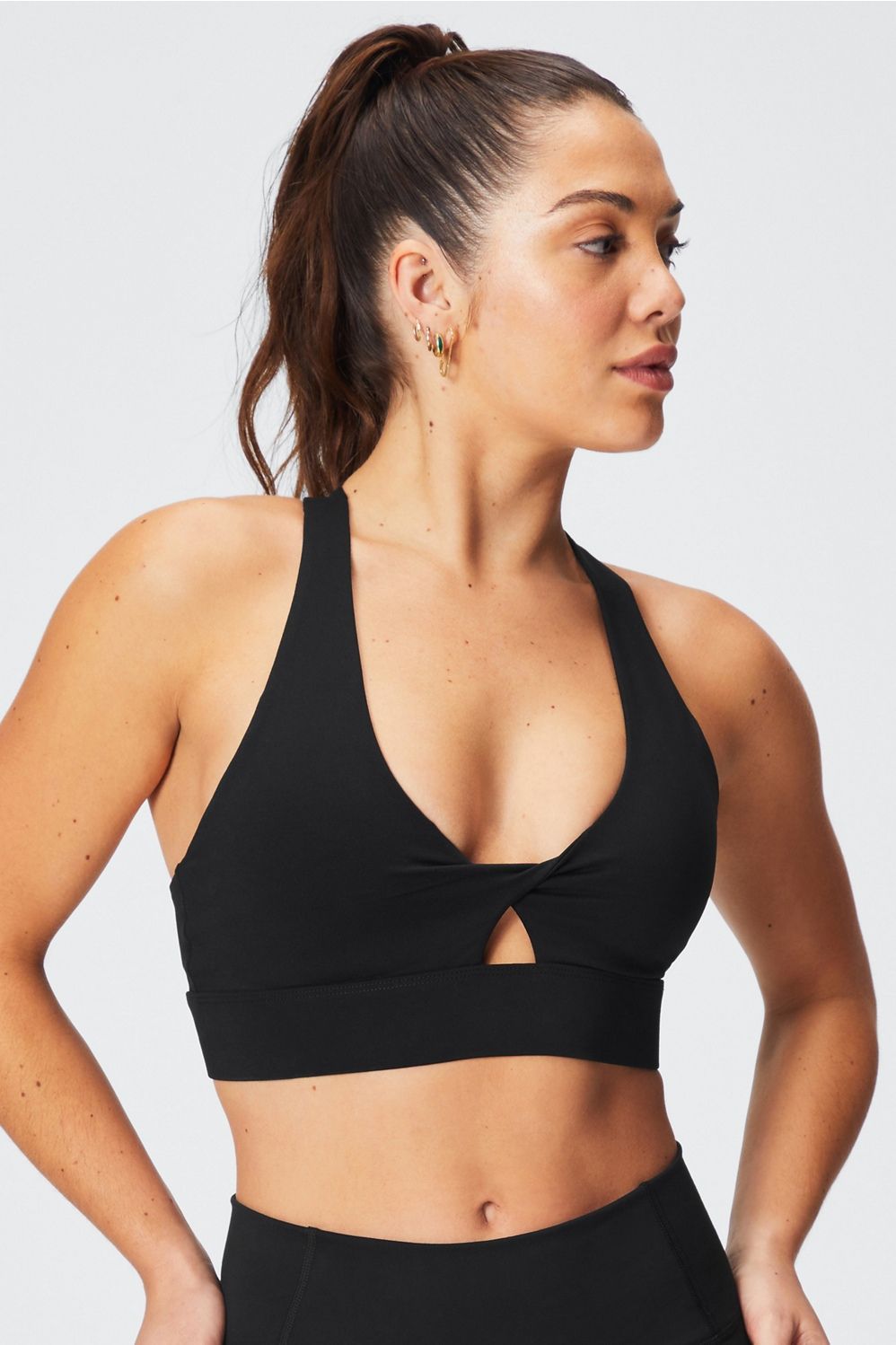 Oasis Twist Sports Bra | Fabletics - North America