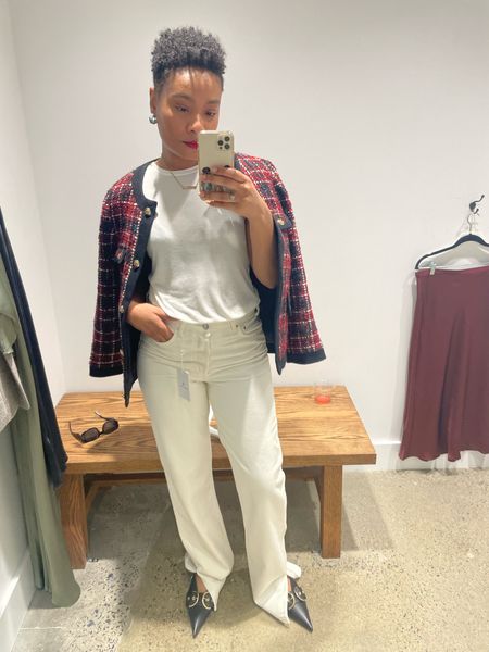 These jeans are a great alternative to white and great for transitioning into fall! 

#Aninebing #falloutfits #jeans

#LTKU #LTKstyletip #LTKSeasonal