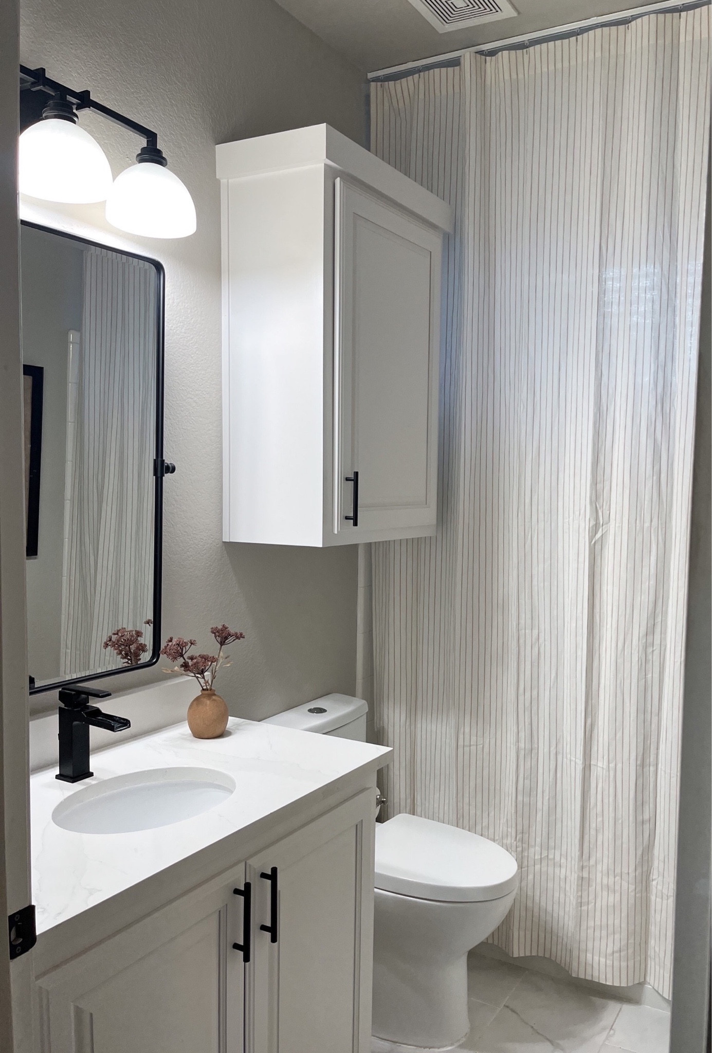 Shower curtain in bathroom 

#LTKSeasonal #LTKstyletip #LTKhome