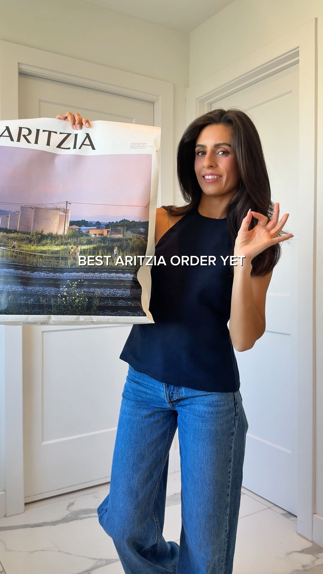 saved the best top for last 👀 @Aritzia 

my favorite thing about Aritzia is how all their clothes can be mixed and matched. So many endless styles with these pieces @aritzia 
 
Sizing:
Off shoulder top: 2XS
Jeans: 23
White linen set : 2XS top / XS bottom 
Navy set: 2XS top/ XS skirt 
Dress: 00
Mini dress : 0 
Yellow set: XS both
Blue shorts : 2XS

.
.
.
#aritzia #aritziastyle #springstyle #tryonhaul #aritziapartner #ad 