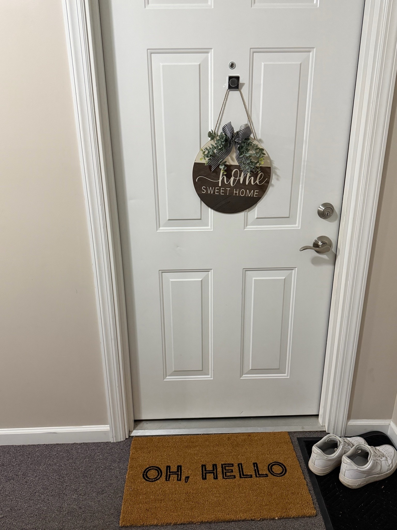 What greets you at the door 🌻

I always find my home decor on Amazon and Target! 

Shop my finds here

#LTKSeasonal #LTKHome #LTKdayinmylife