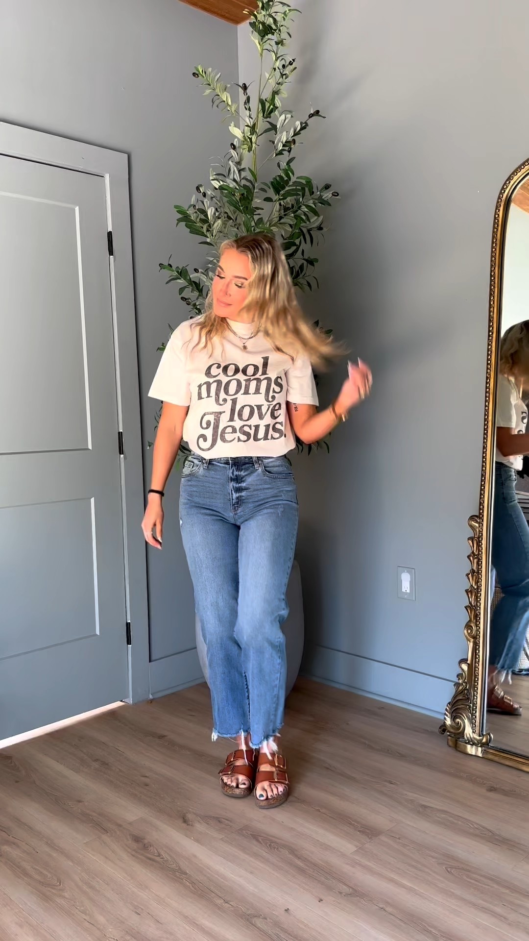 Faith and fashion ✨ 
Use code: MALORY for 30% off site wide 
Similar jeans linked ✨ 

#faith #fallfashion #sweaterweather #cozyseason #fallaesthetic 

#LTKHoliday #LTKSeasonal #LTKStyleTip