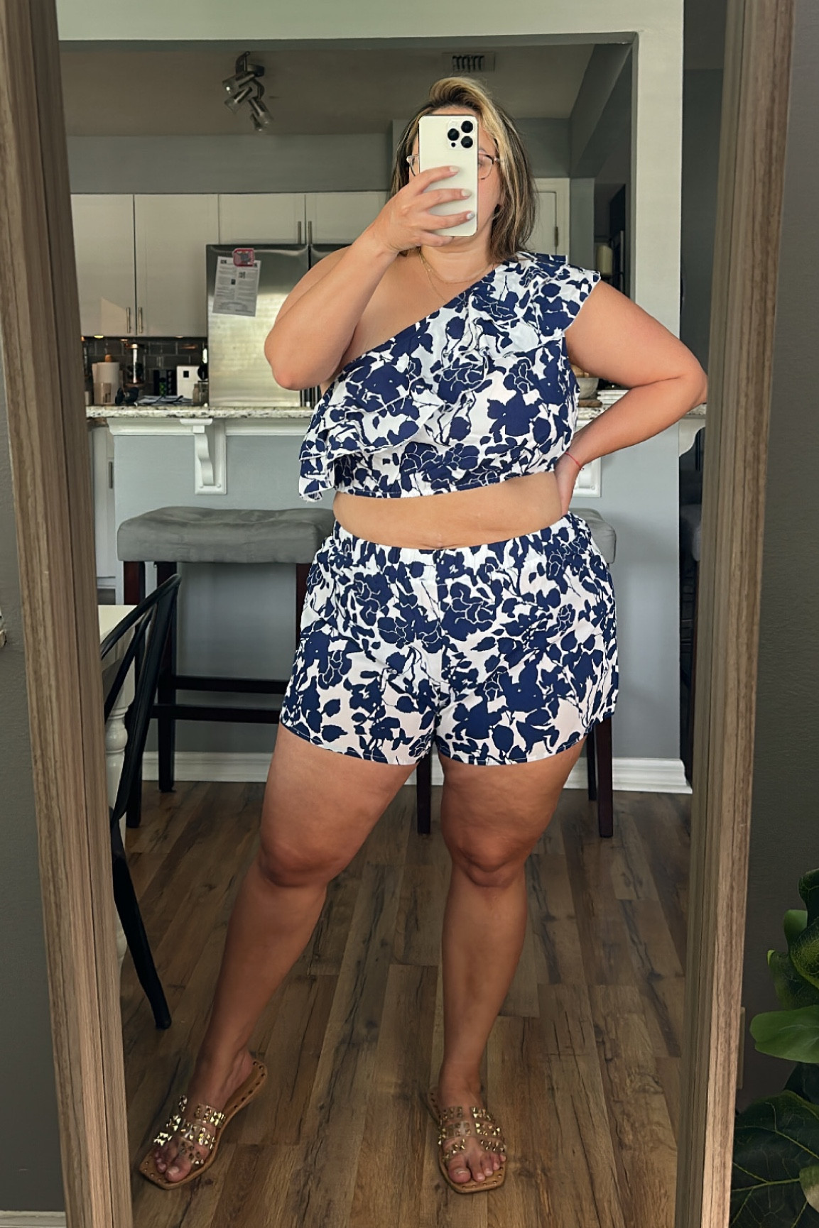Obsessed with 2 piece floral sets. This one shoulder ruffle top and shorts is the perfect outfit for vacay strolling 😍🫶🏼✨

#LTKtravel #LTKcurves #LTKstyletip
