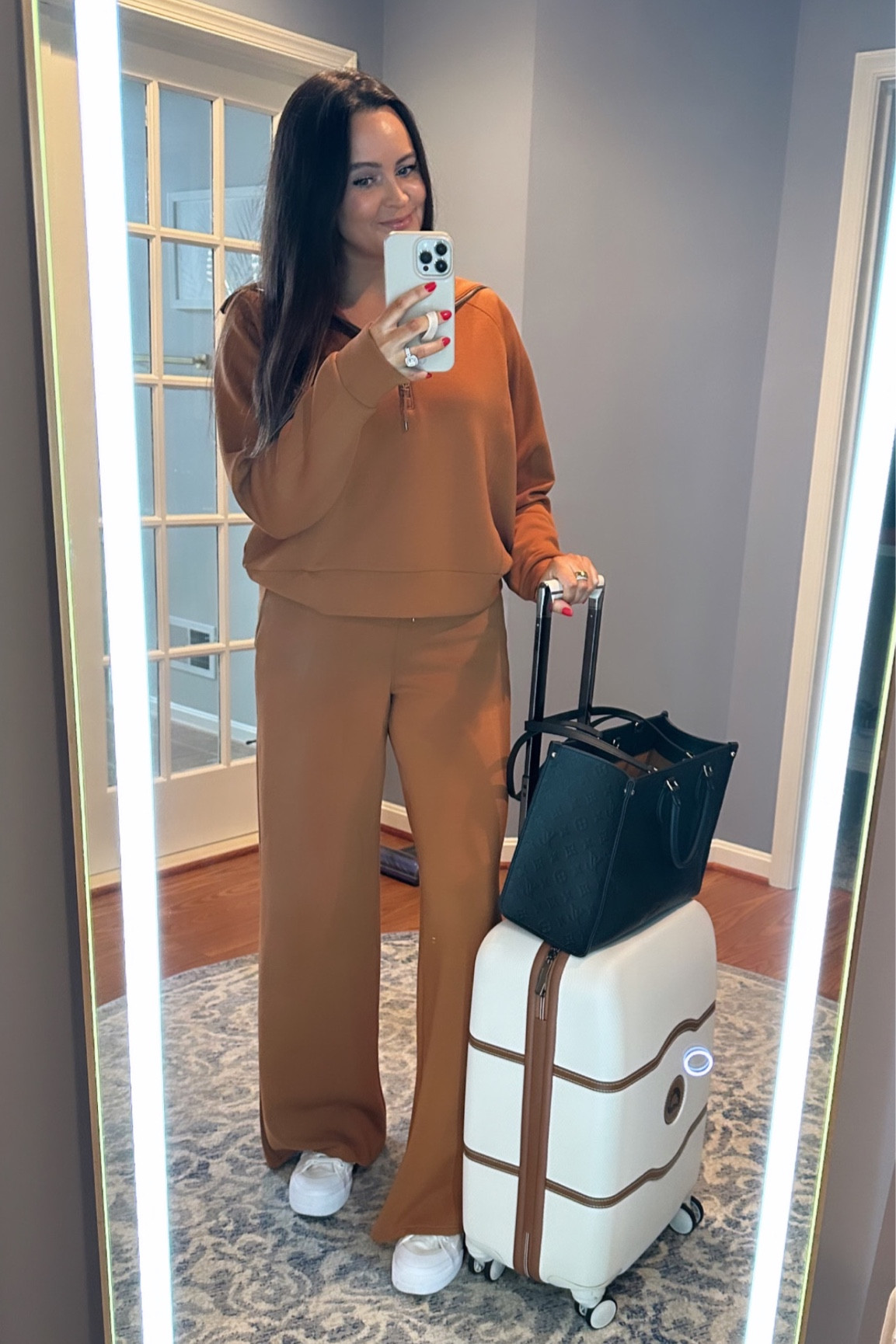 Perfect travel set! Coziness 10/10! 

#LTKtravel #LTKfindsunder100 #LTKstyletip