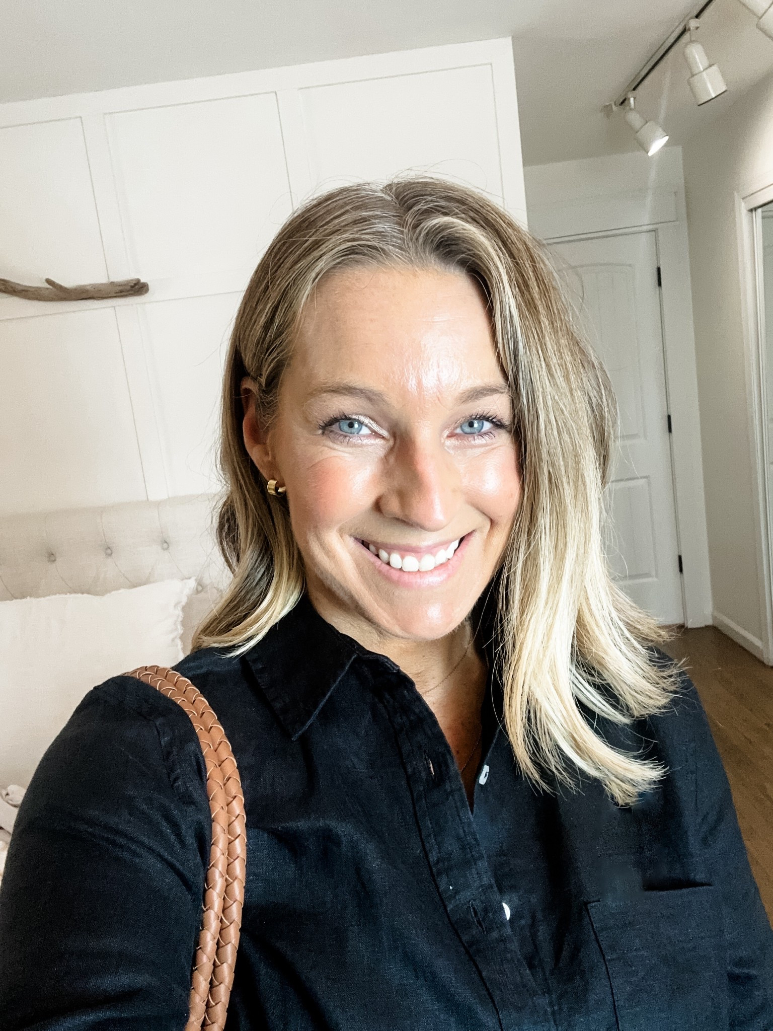 Obsessed with this European linen shirtdress. I’m in a medium and it’s so timeless and easy to style. The epitome of effortless and relaxed while still looking polished and chic! Add the bag and some subtle statement jewelry to finish it off! Comfy and cute! Earrings are gold vermeil, which is sterling silver layered with a thick layer of 18k gold, which is much higher quality than standard gold plating. 

 #QuincePartner @onequince  



#LTKOver40 #LTKootd #LTKSeasonal