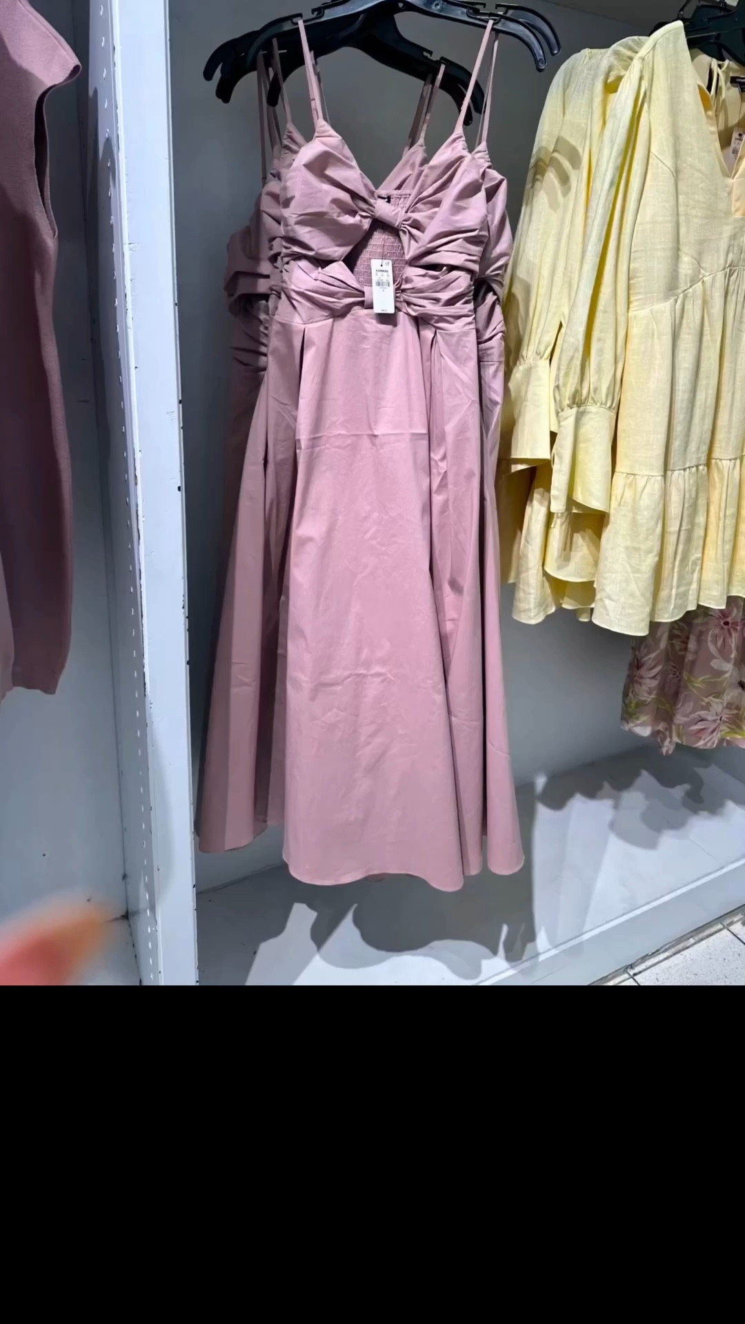 Express finds 😆😆 

#LTKSeasonal #LTKFindsUnder50 #LTKFindsUnder100