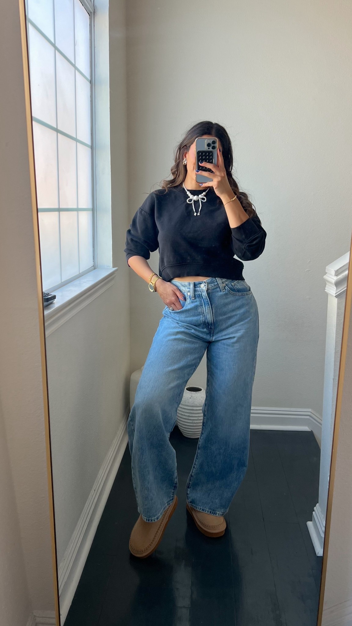 Basic everyday look. Jeans and sweater, can never go wrong 

#LTKootd #LTKmomlife #LTKFindsUnder50