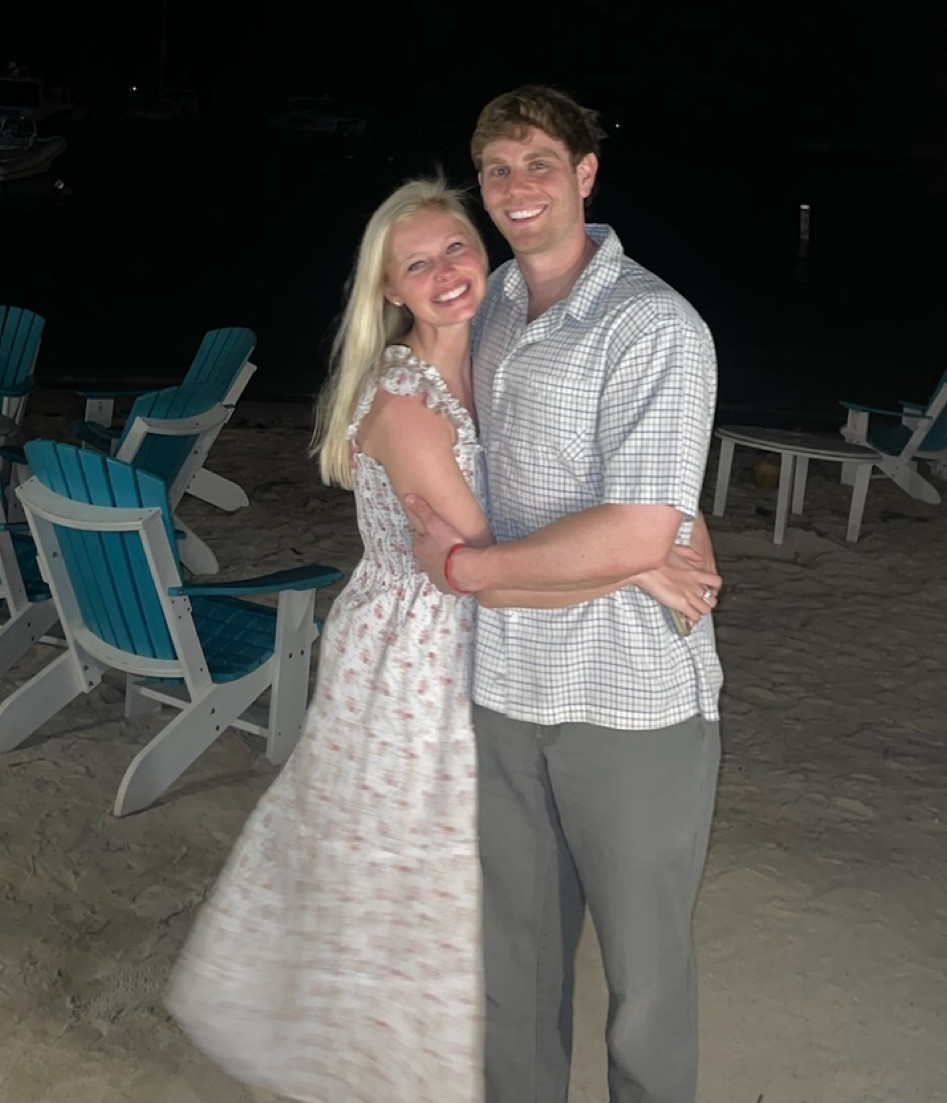Poor picture quality… but had to post because this hillhouse dress is a classic. I have it multiple colors. I typically wear a size small, but I size down to an extra small in the nap dress!! It’s so comfortable and airy. You can wear it out to dinner or even wear it as a beach coverup!!! I’m wearing the color Pink Vine Stripe!

#LTKstyletip