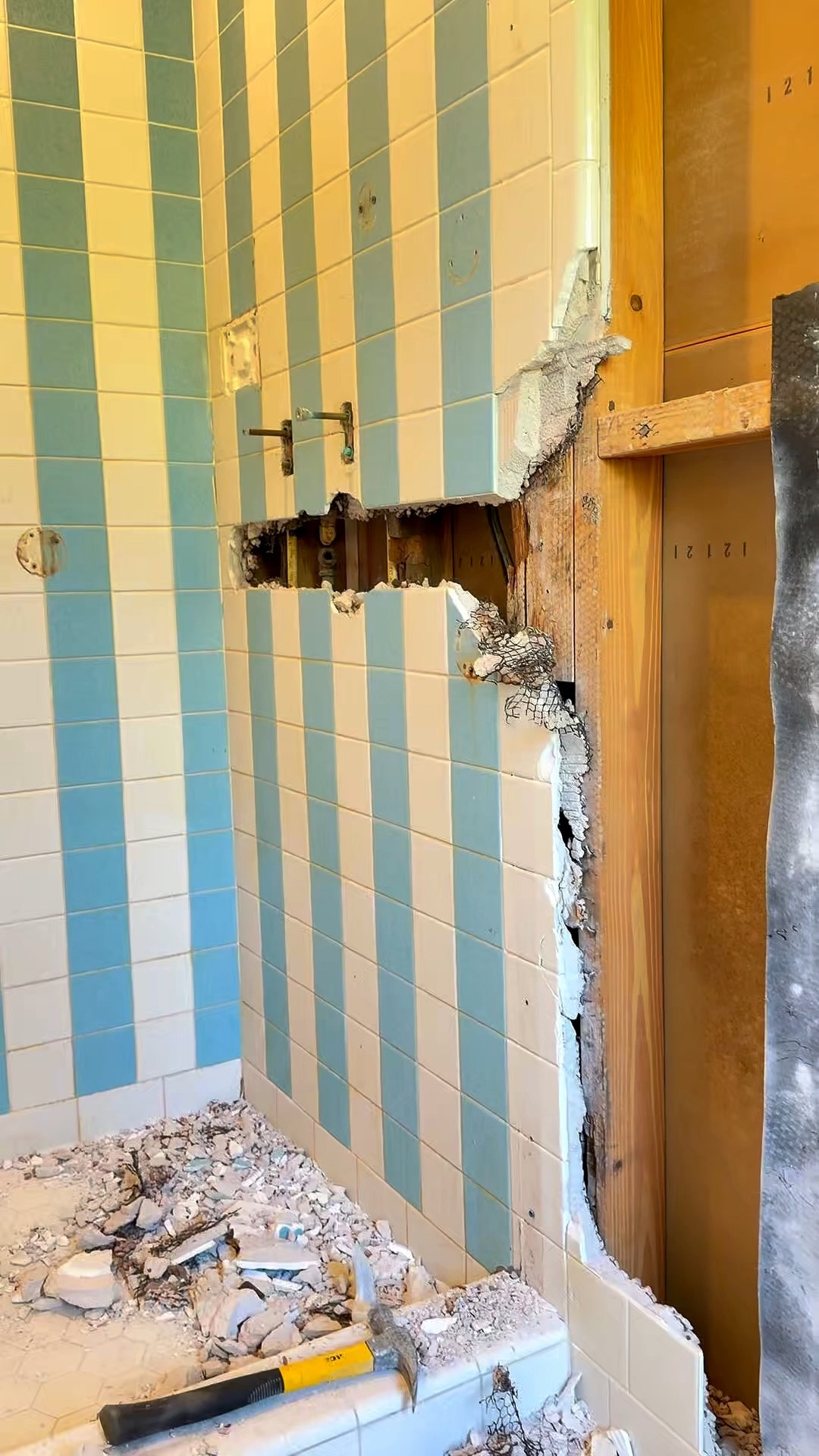 ✨ Guest Bath ✔️… Now Onto the Master 🤍 ✨

Now that the guest bathroom is complete, it’s time for the next chapter — the primary bath transformation 👀

Bigger space, elevated details, and a design that leans even more into wellness, calm, and intentional living.

Follow along as we bring this one to life — it’s going to be a good one ✨

#LTKHome #BathroomRenovation #PrimaryBathroom #DesignJourney #WellnessDesign #InteriorDesignLife #HomeTransformation

#LTKHome