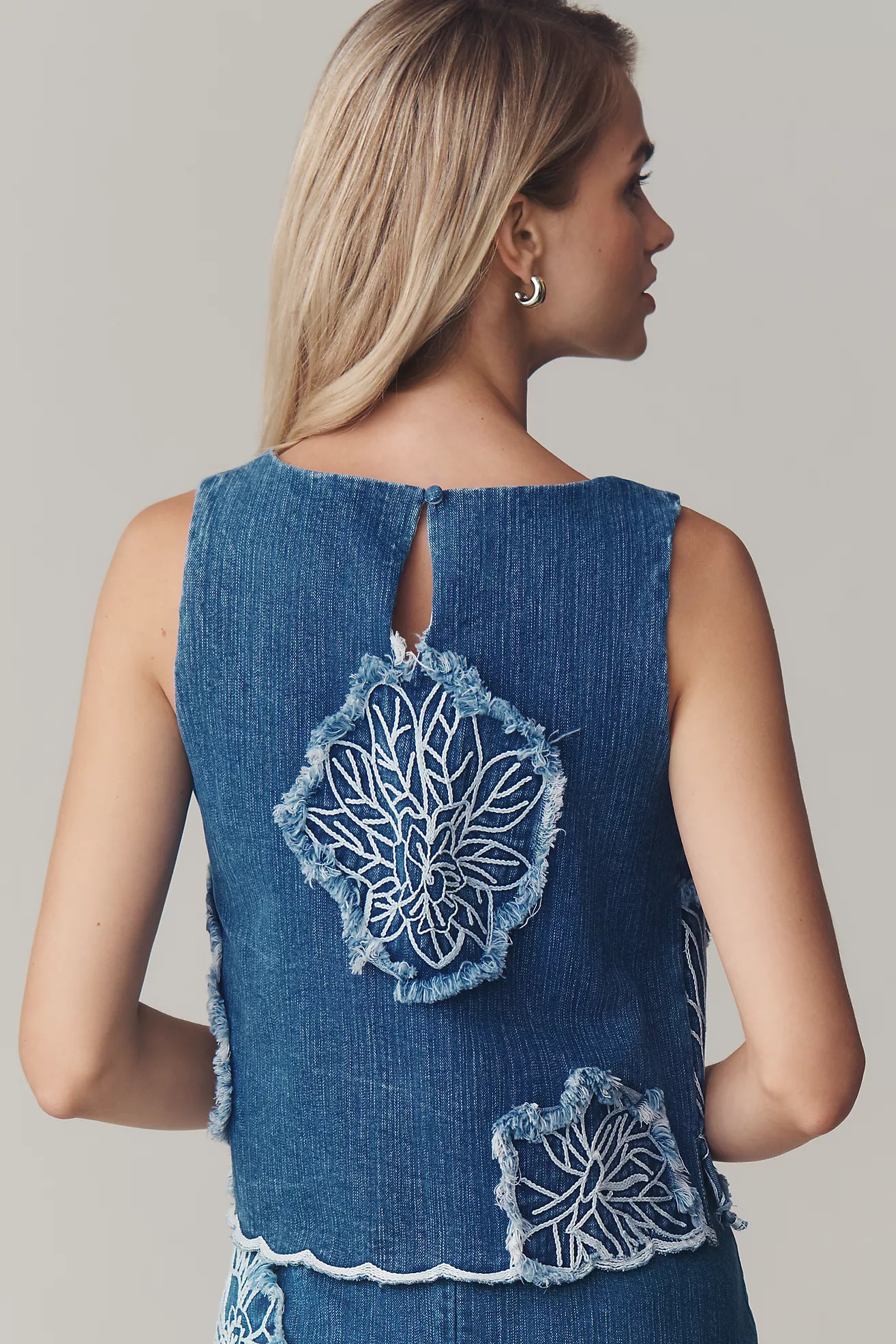 Maeve Sleeveless Floral Cutout Denim BlouseMaeve
  


  


  


  


  

Write a Review Reviews$1... | Anthropologie (US)