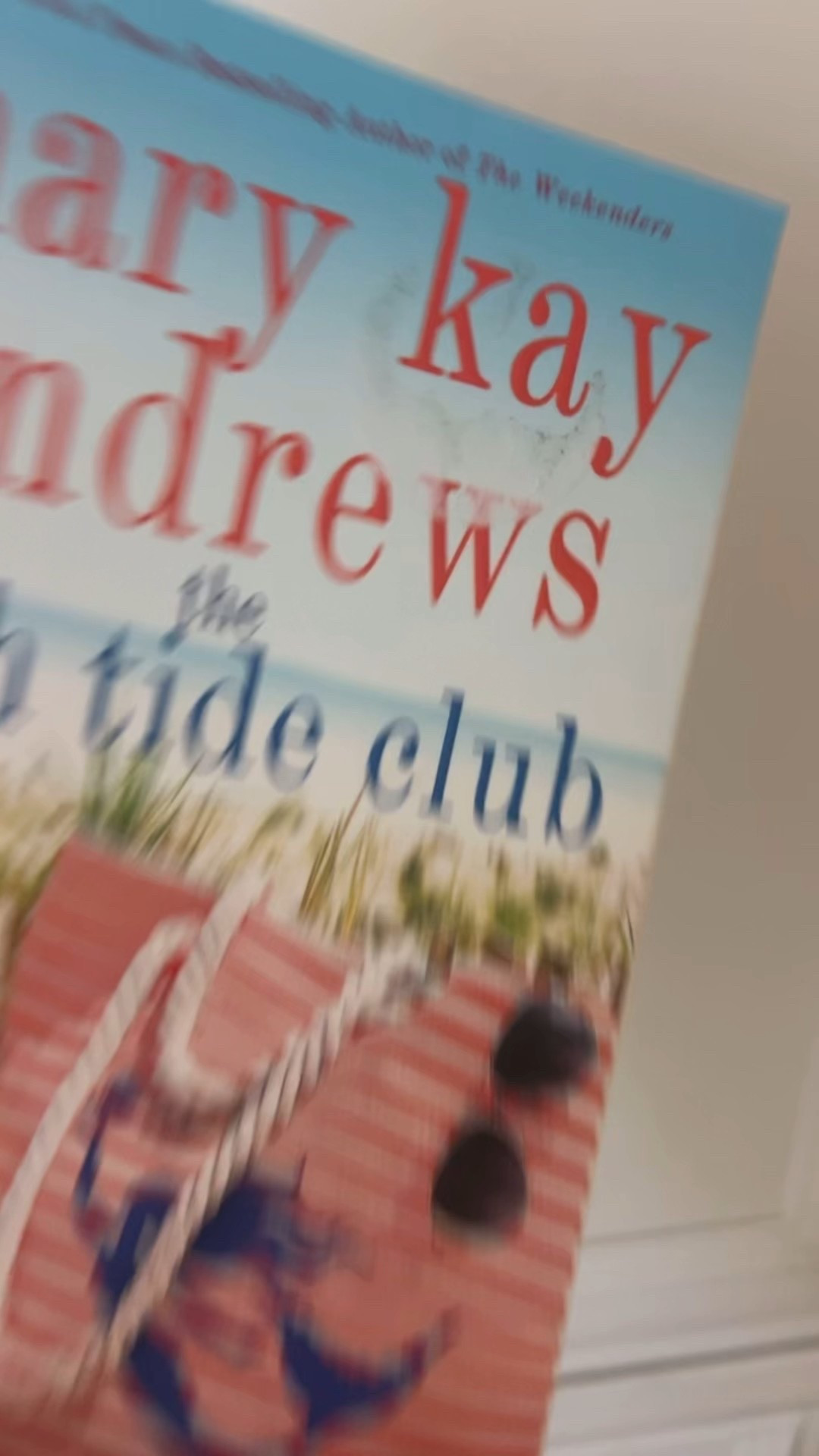 Favorite Reads of 2025, Part 3 💙🏖️
… also linking a few other books that I’ve enjoyed by the author, ‘Blue Christmas’ is one of my favorite Christmas reads 💙🎄