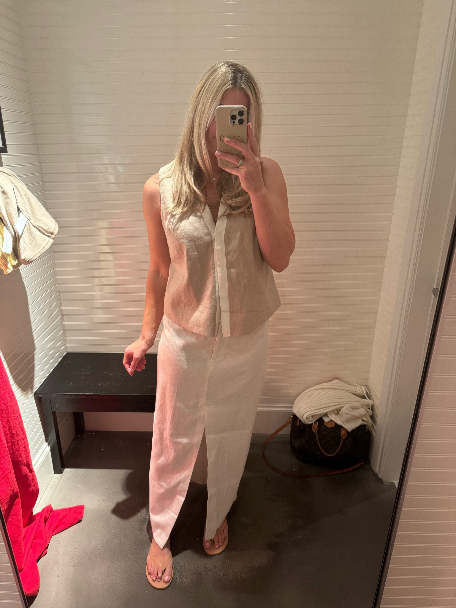 Linen vest 
Linen maxi skirt 
Both tts 
Abercrombie 

#LTKFindsUnder50 #LTKSeasonal #LTKOver40