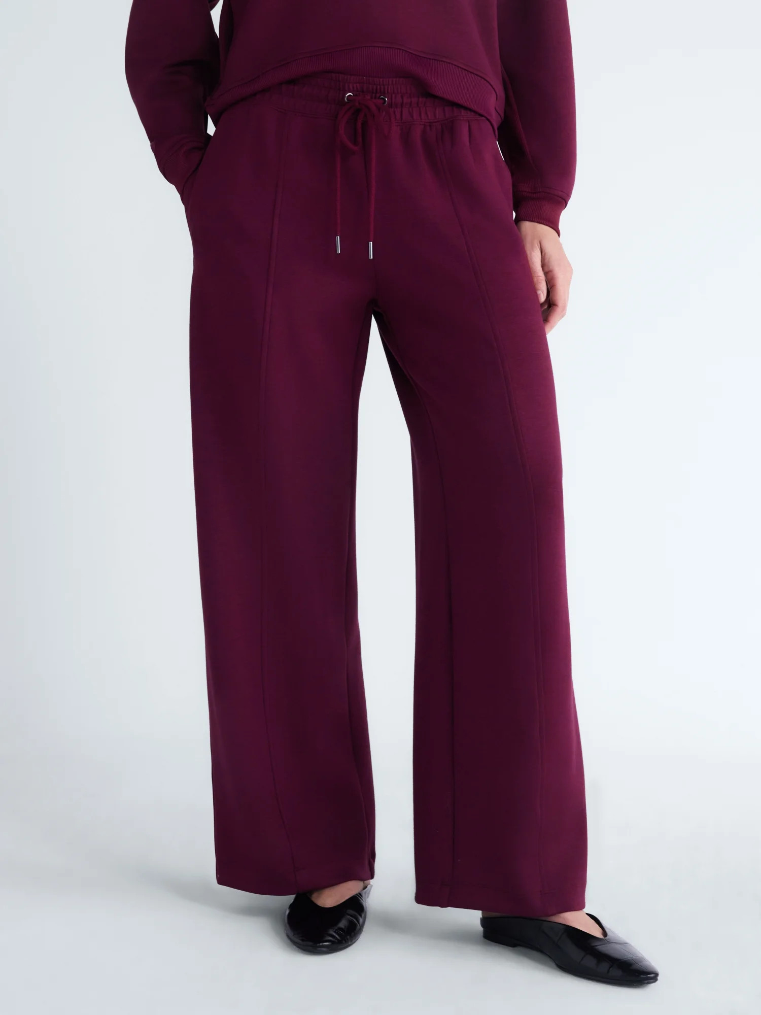 Scoop Women's and Women's Plus Scubaknit Seamed Pants, Regular, Short Lengths, Sizes XS-4X | Walmart (US)