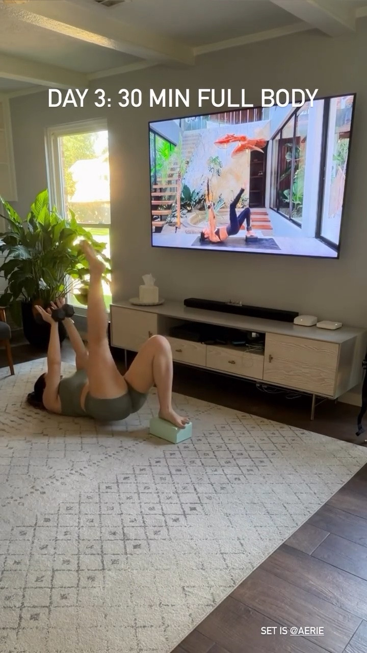 DAY 3: 30 MIN FULL BODY SET IS @AERIE