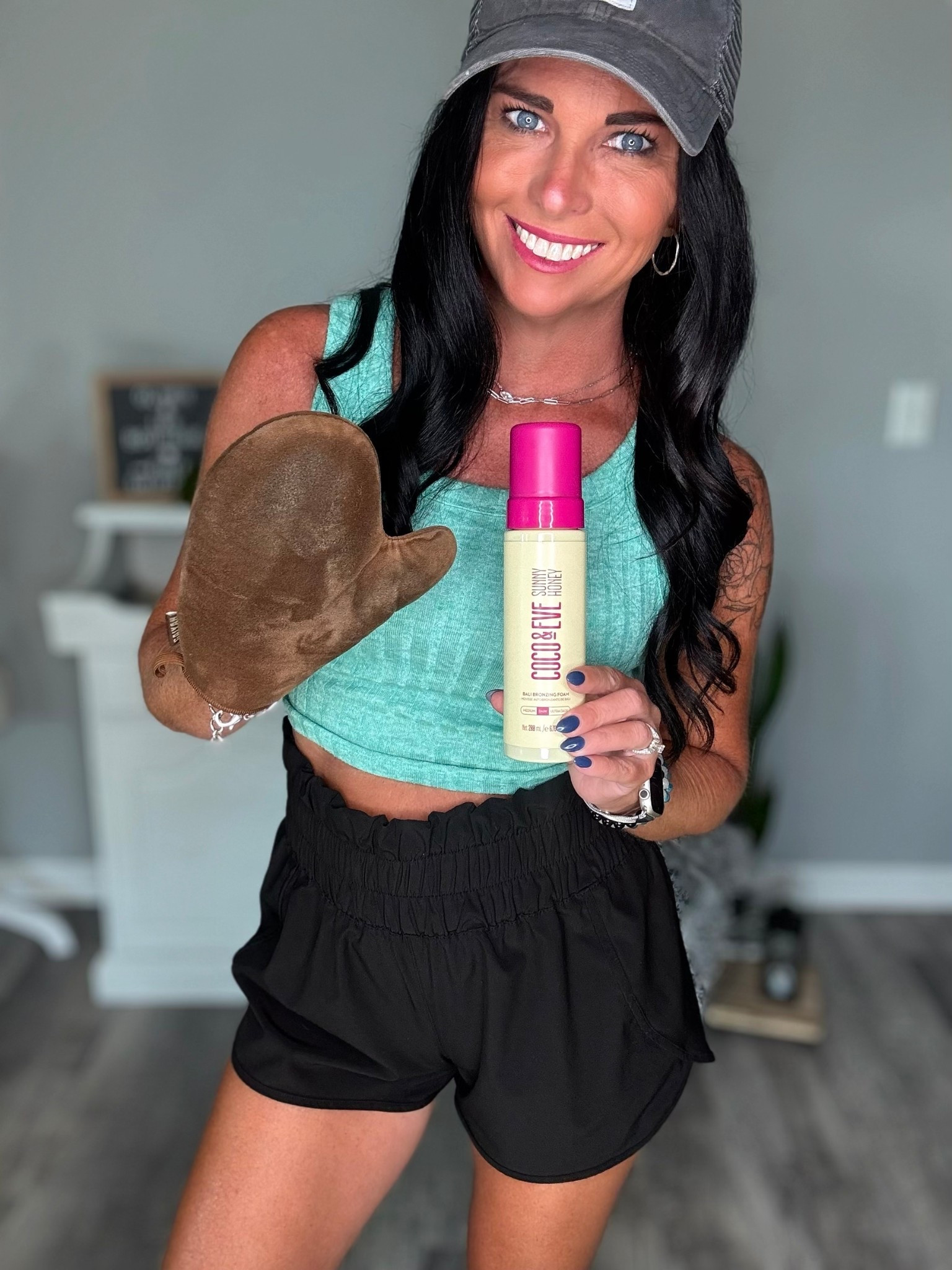 Summer is coming to an end, so I thought I would share one of my favorite self tanners! Our Summer tans will quickly diminish! This Coco & Eve Sunny Honey Self Tanner lasts several days, no streaking, no rubbing off on clothes/bed sheets AND no weird smells! It doesn’t make me feel sticky either! It is so easy to apply! It gives you an instant tan a few hours later! I use the shade “dark”! ’ll also link the mitt I use to apply!
#selftanner #cocoandevesunnyhoney #selftan #selftannerfoam #selftannermitt  #quicktan #tanallwinter #coco&eve 