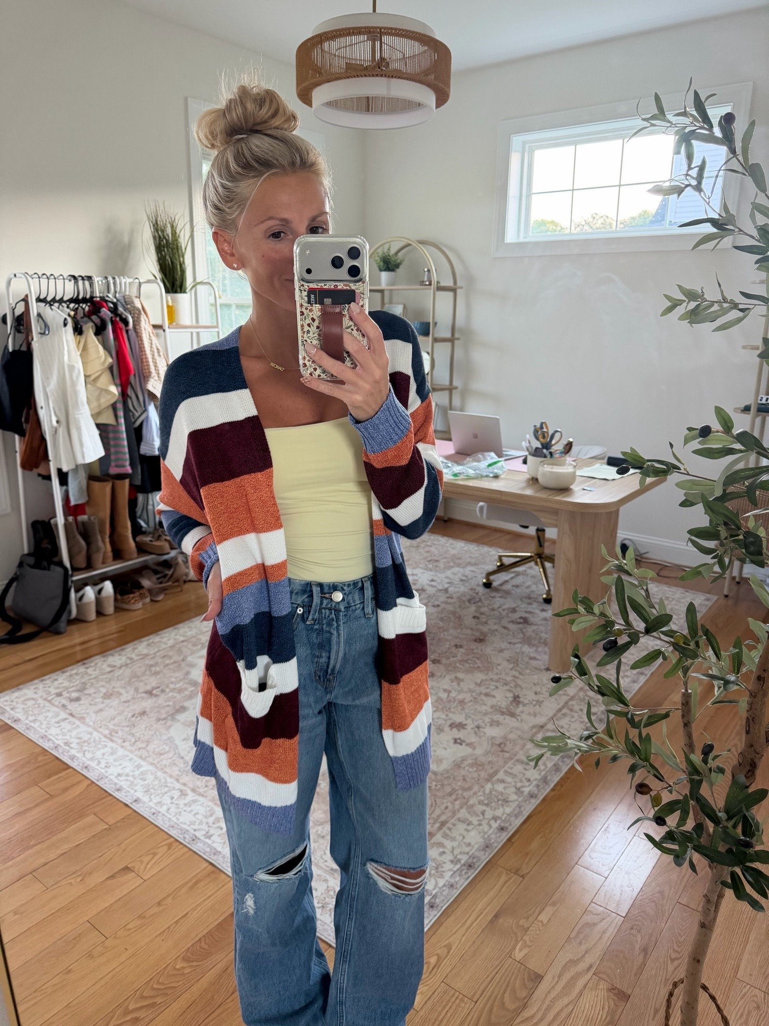 Cutest fall cardigan

#LTKSaleAlert #LTKgrwm #LTKootd