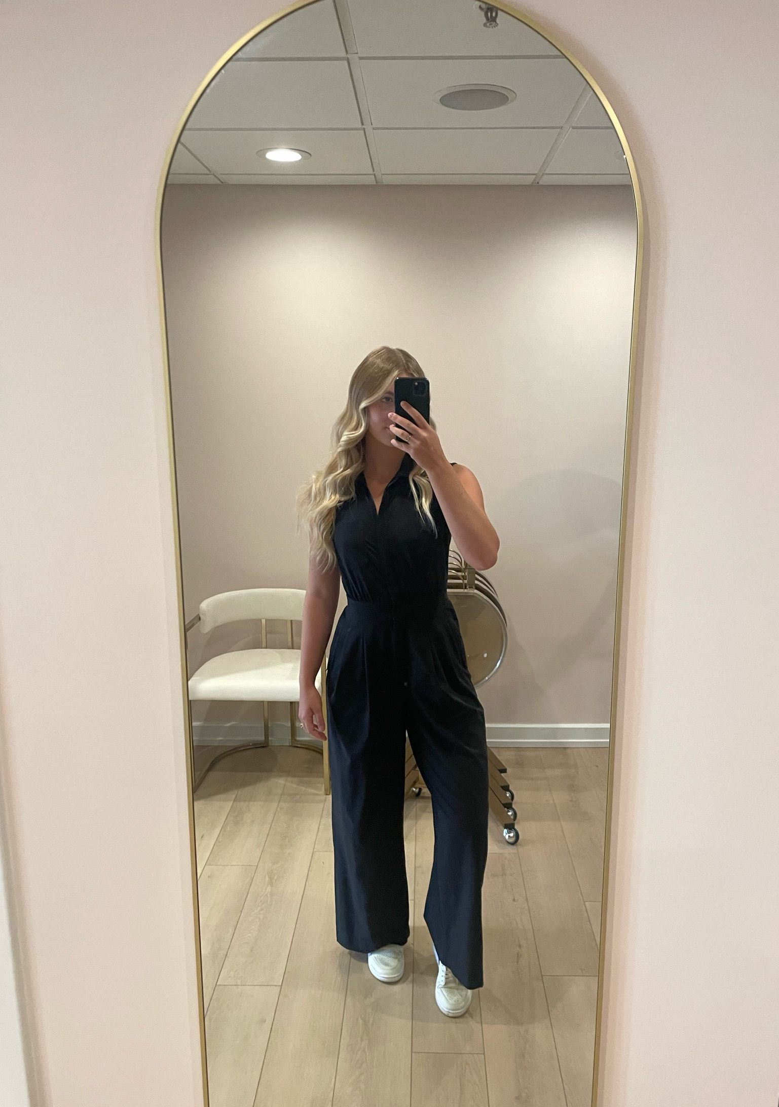 HAIRSTYLIST OUTFIT



#LTKworkwear #LTKstyletip #LTKshoecrush